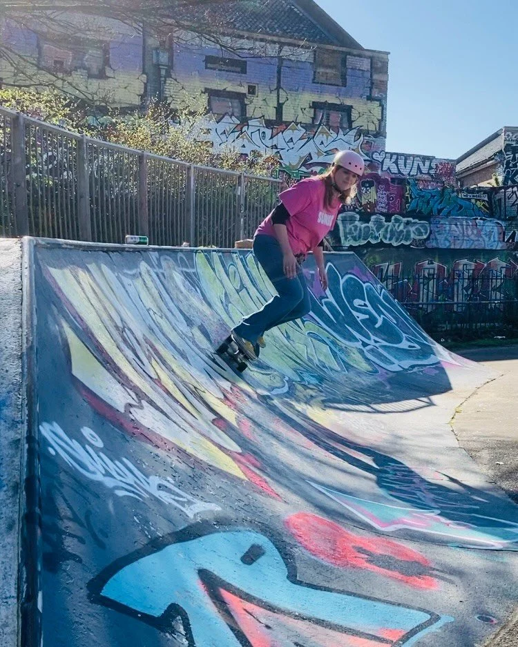 First time back in the park for a while - feeling tentative, but SO good to be rolling in the sunshine with pals 🛹☀️🌺

#thankyouskateboarding #laterskater #bristolskateboarding #goodforthesoul