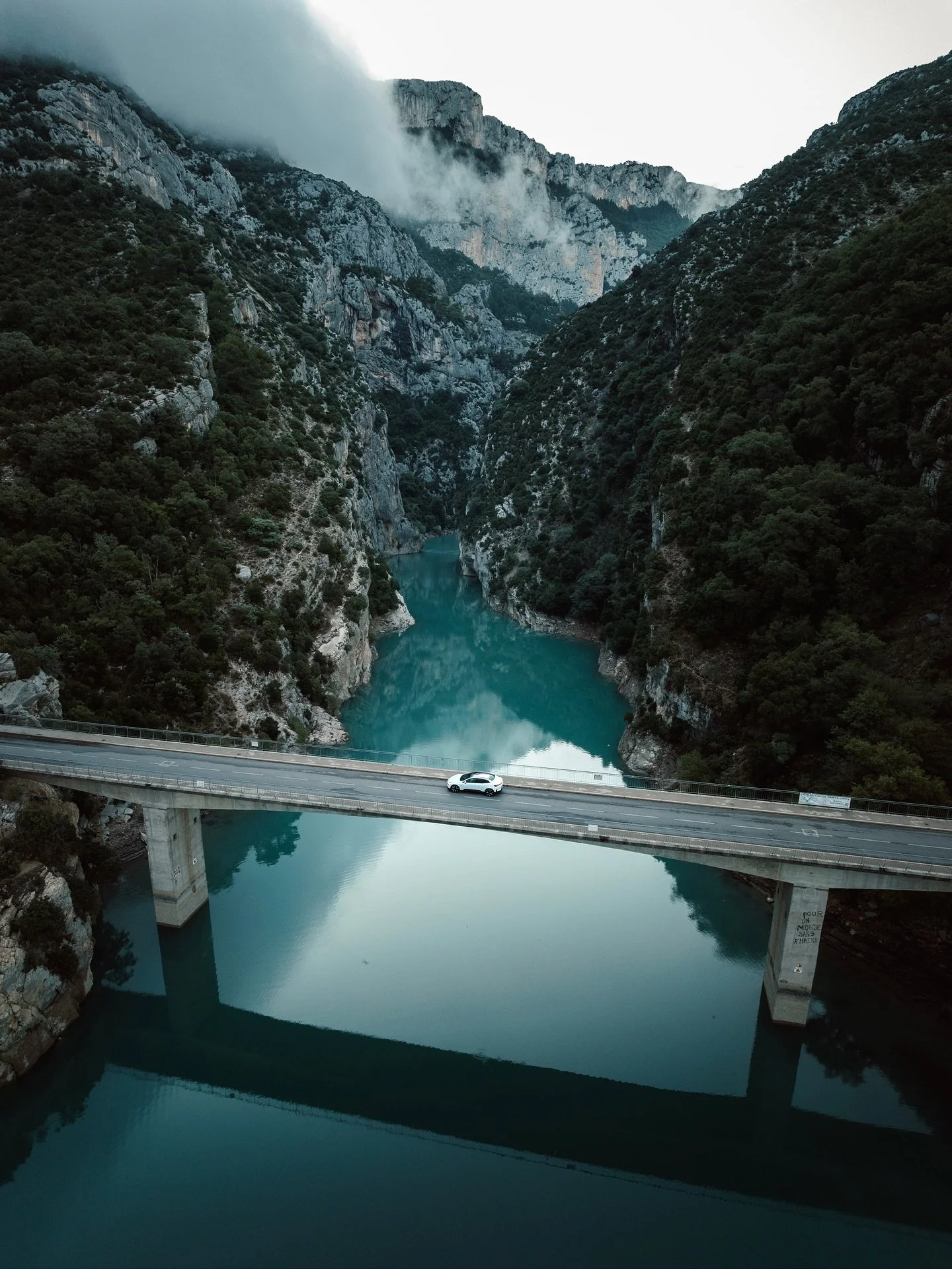 I've crossed this bridge many times, but it's never looked as good as when I crossed it with my @polestarcars 🤩 Seriously though, this canyon is pure epicness!

All photos edited with @care4art.co
Video color graded with @tonelab.io

#polestarcars #