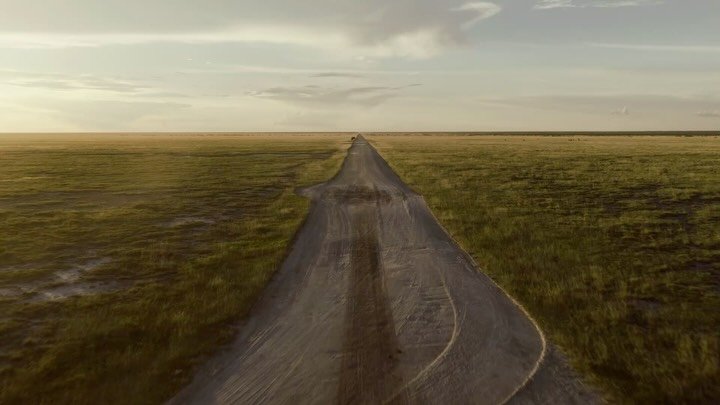 I just returned from an epic journey across Namibia, from the southern tip at the South African border to the northern frontier at the Angolan border. Shot some insane footage along the way. Made possible by @travel_uncharted.

Color graded with @ton
