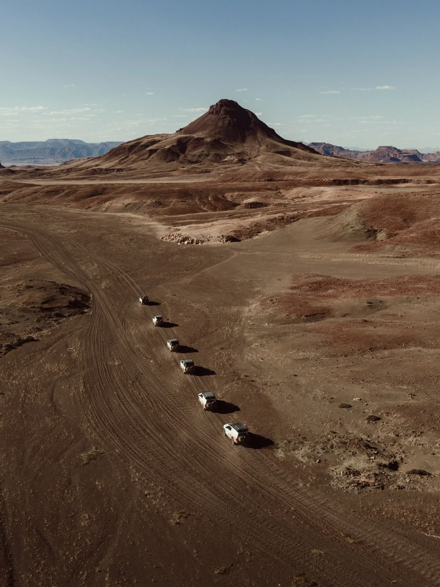 Had anybody told me 3 months ago that this was shot in Namibia, I wouldn&rsquo;t have believed them. The level of diversity in landscape this country has to offer is insane.

Photos edited with @care4art.co
Videos graded with @tonelab.io

#namibia #d