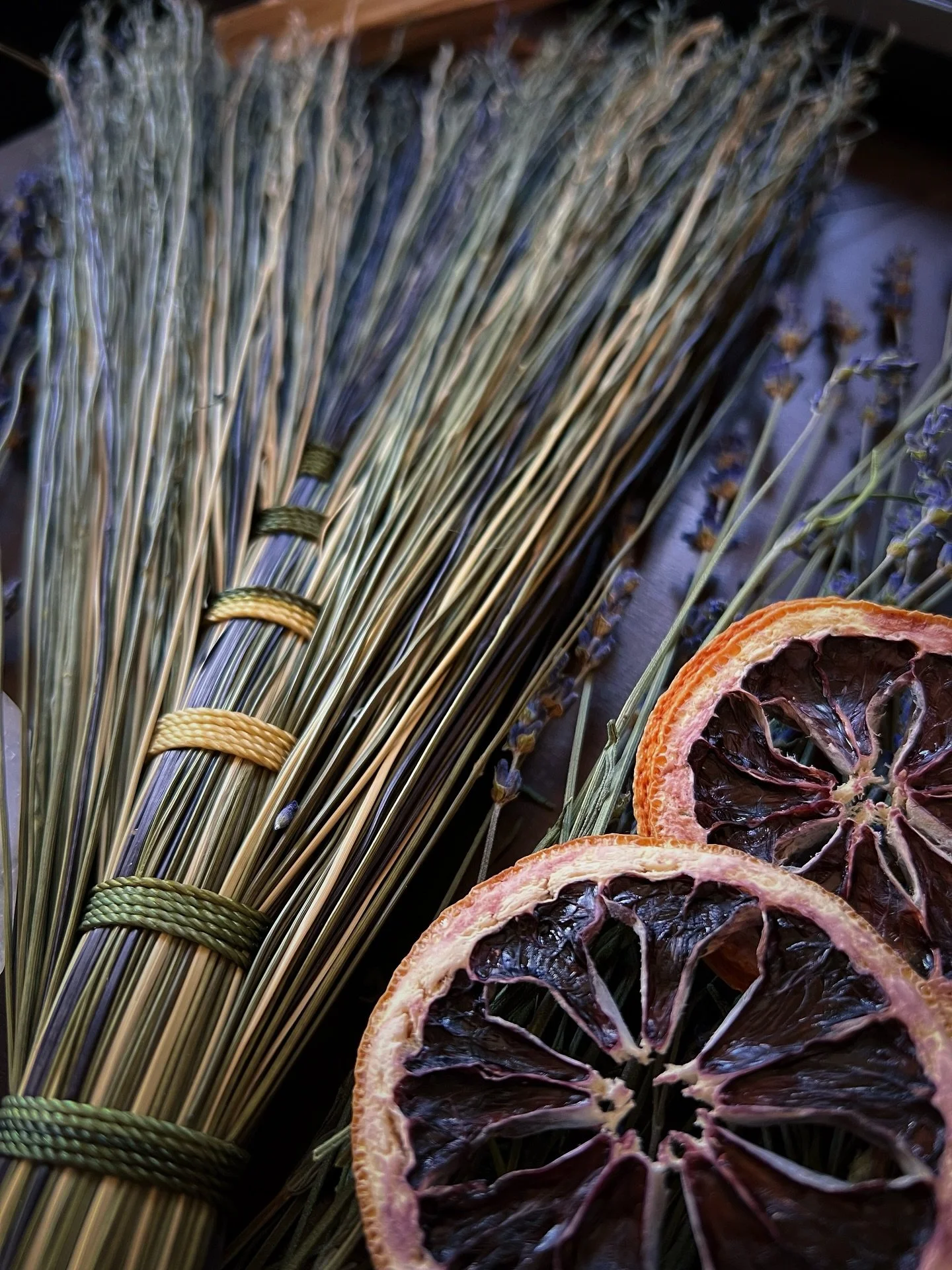 Witch senses immediately activated at the Celtic Fair today 😂
Shoutout to the incredible @mountain_hedgewitch for this gorgeous altar besom&mdash;handcrafted and radiating serious magical energy.

The moment I saw it, I knew. Many years of cleansing