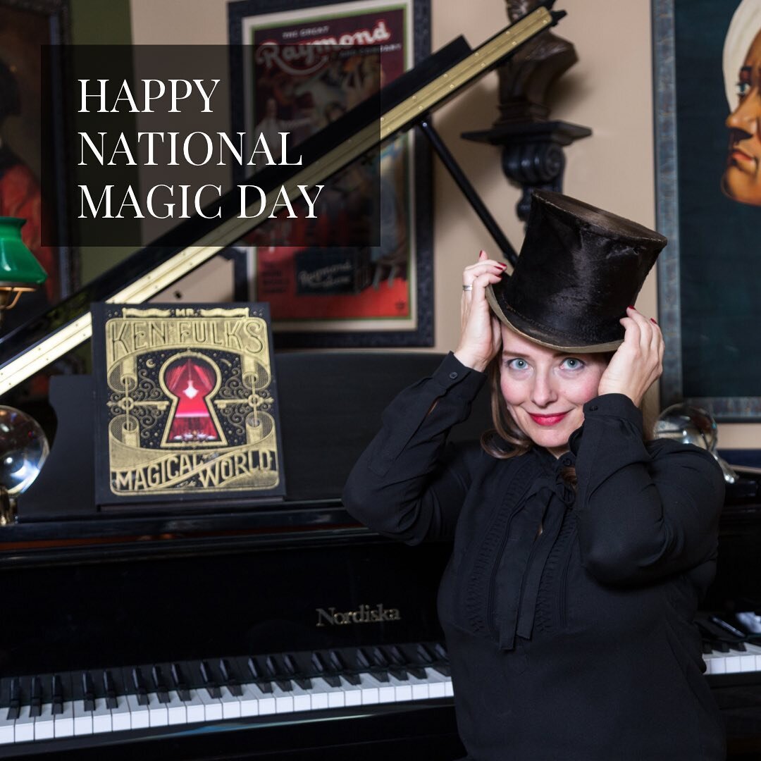Happy National Magic Day!!! Fun fact, I was due  to be born on Oct 31 but was early&hellip; #magician #prettymagical #femalemagician #nationalmagicday #magic