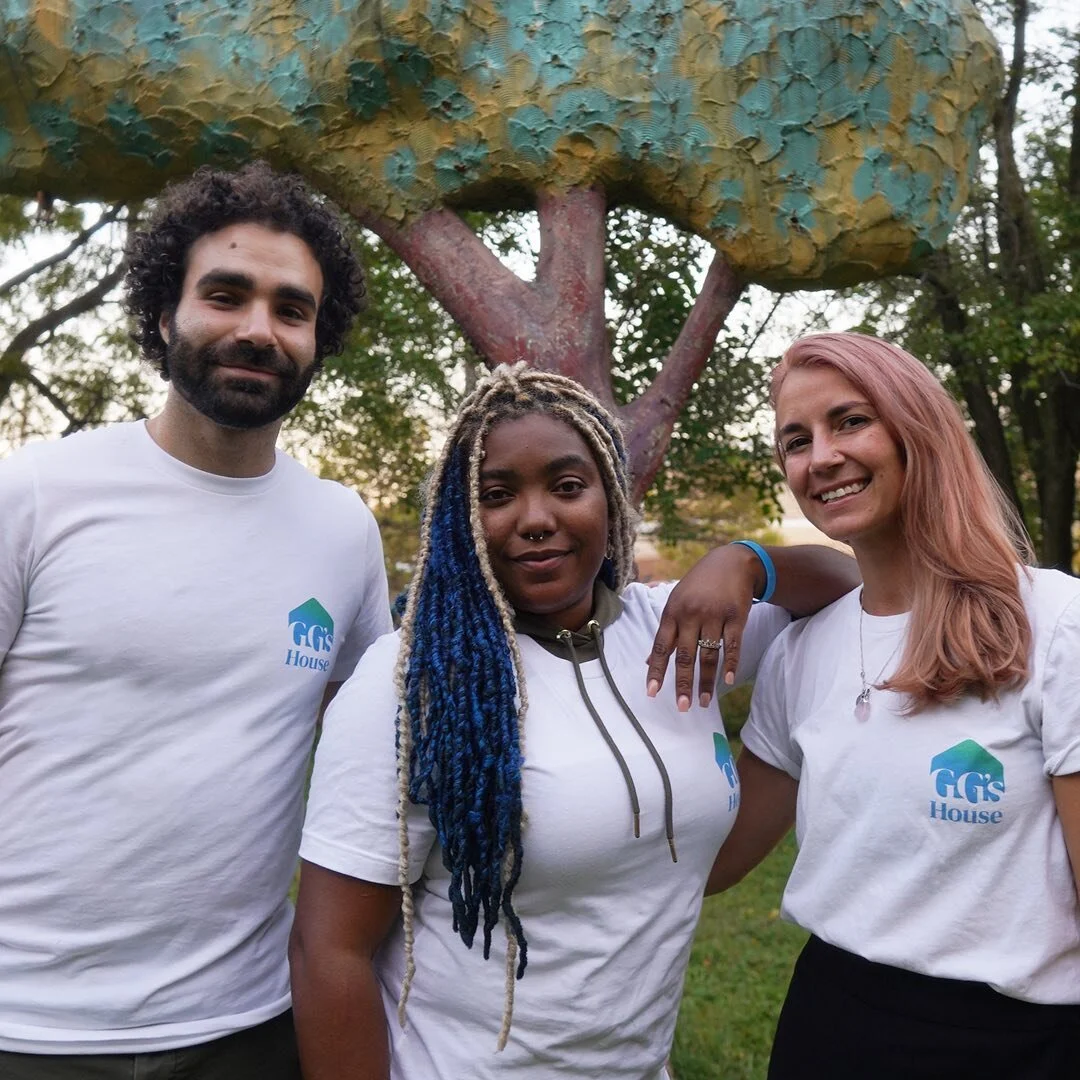 Allow me to re-introduce myself as one of the founding members of @gotgriefhouse 😎 

We are doing a fundraiser right now to support free counseling for kids, purchase  supplies for art therapy and continue to provide free adult zoom sessions. Please