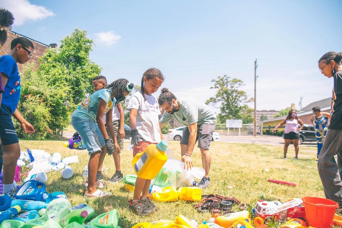 Community plastic transformation 

📷 @jimmy_goldfingers 

#transformingtrash
⠀⠀⠀⠀⠀⠀⠀⠀⠀