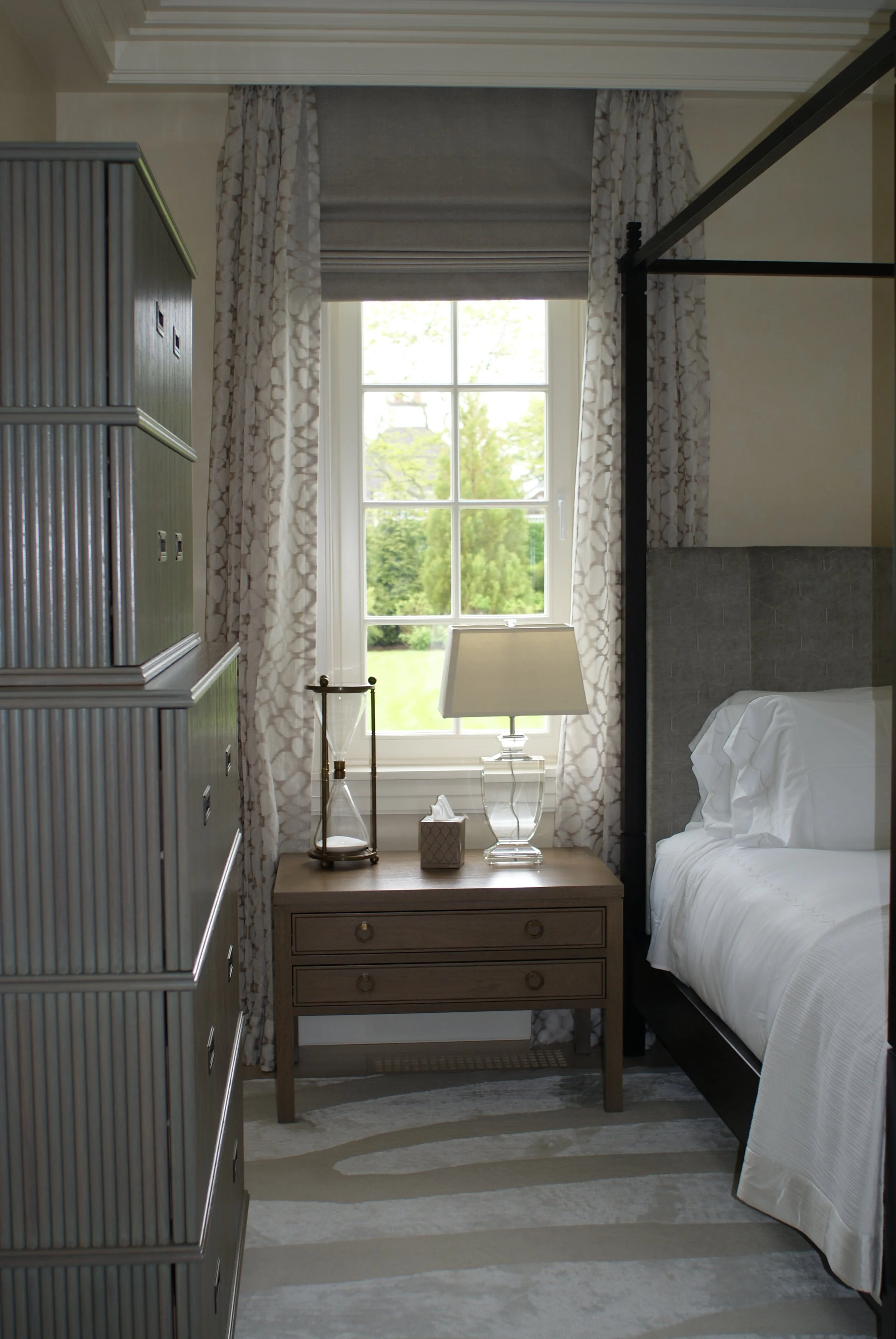 HAMPTONS -GUEST BEDROOM_DSC03840.JPG