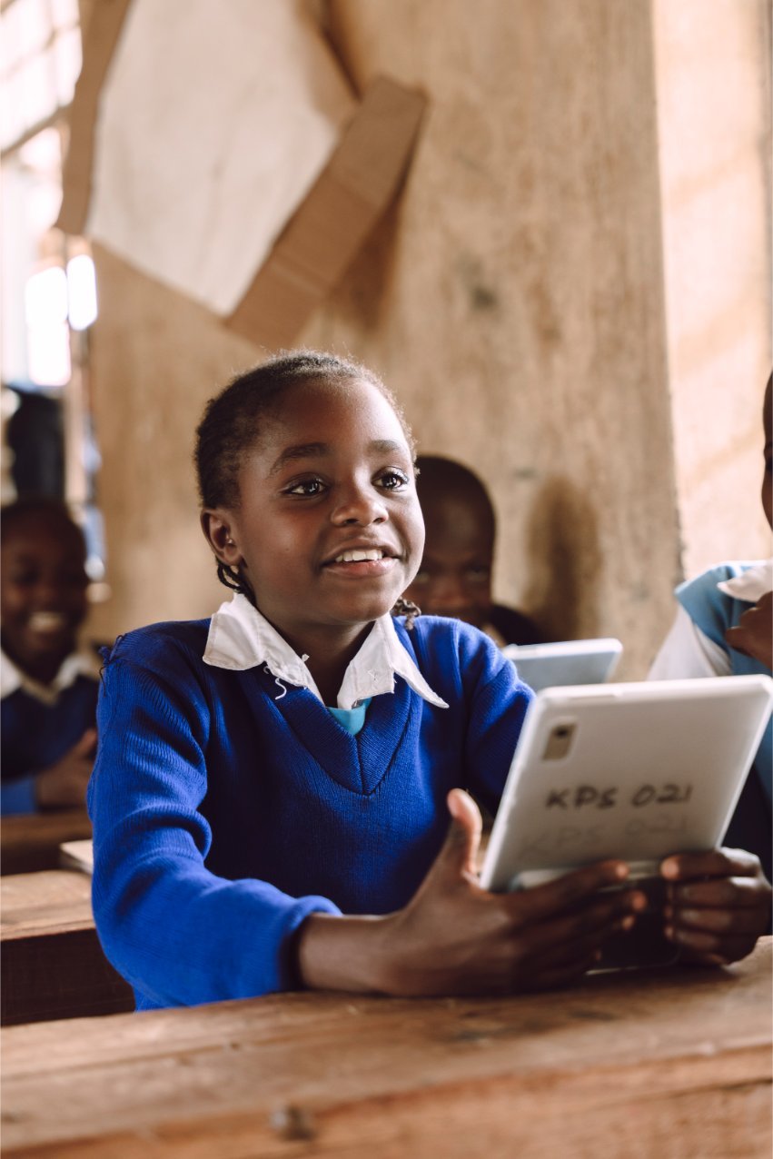 Reulo_Tablets_for_Kids_Photos_Stills_10.jpg