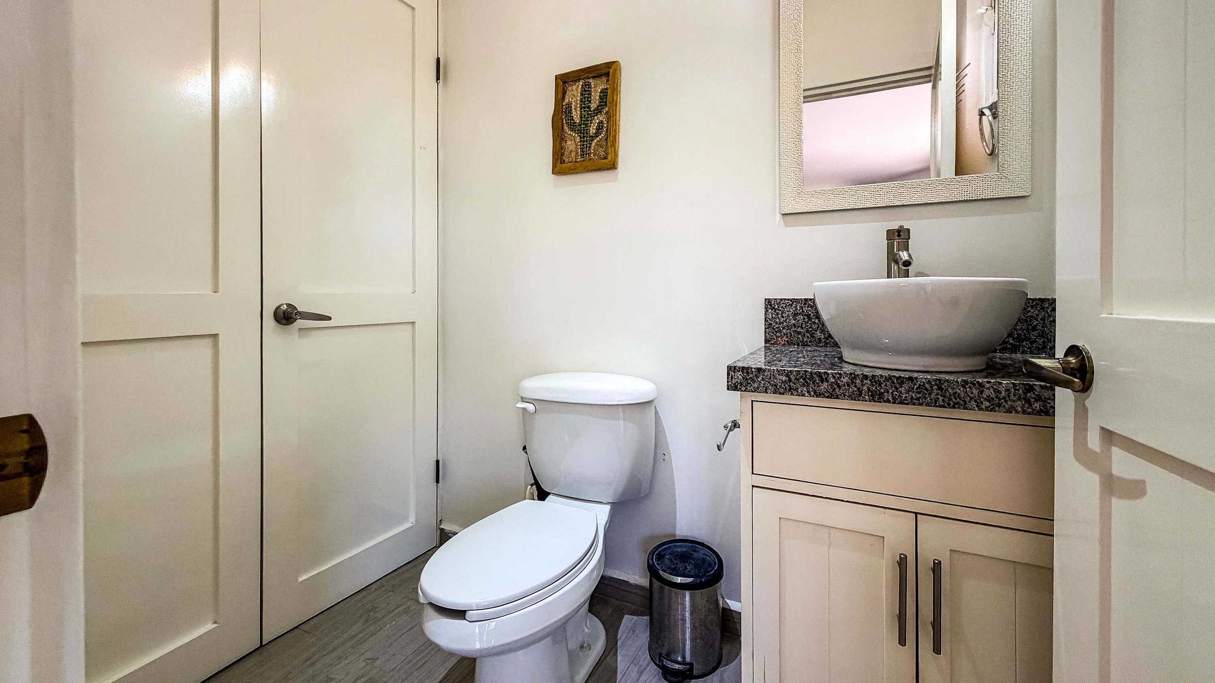 Cerritos bathroom 3.jpg