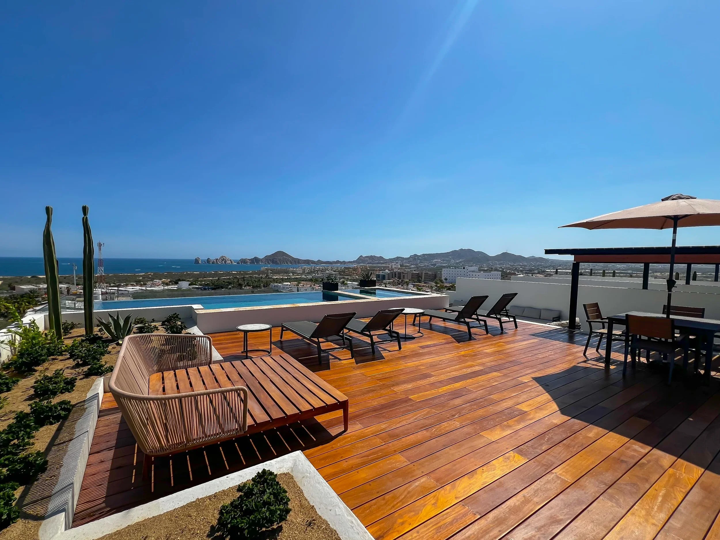 Vista real 302 pool.jpg