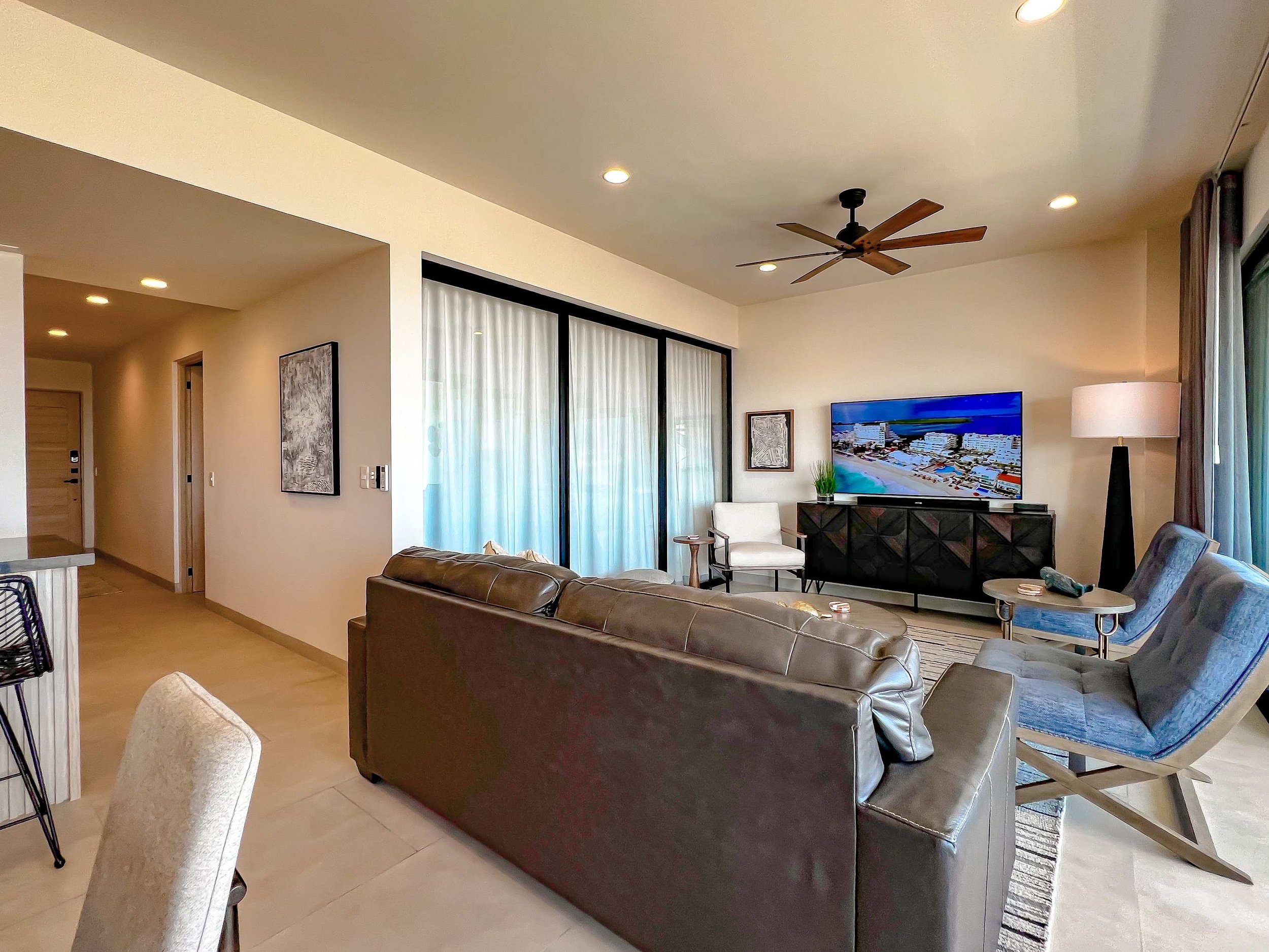 Vista real 302 living room 2.jpg