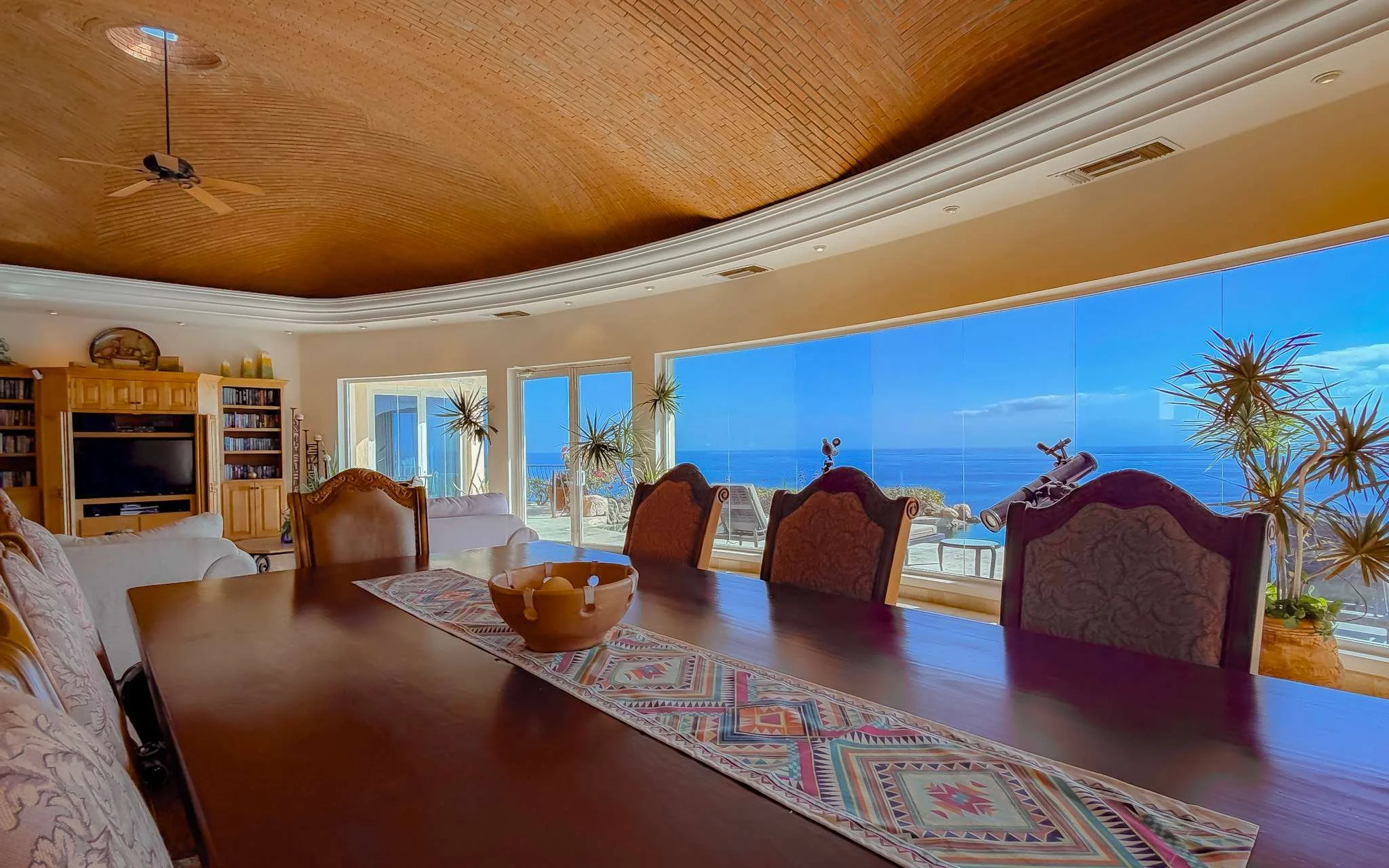 Pedregal dining room.jpg