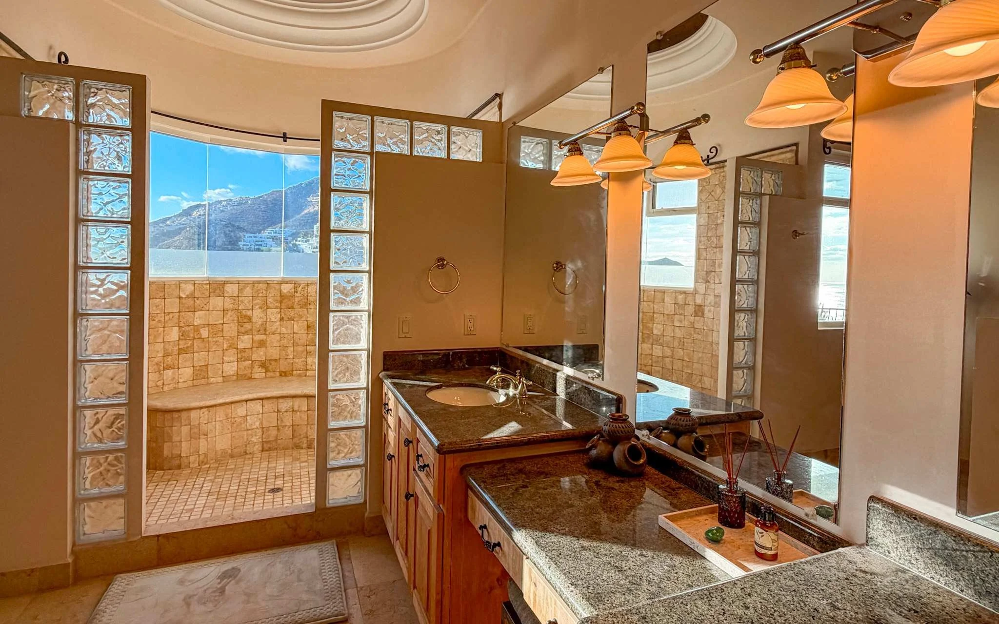 Pedregal bathroom 4.jpg
