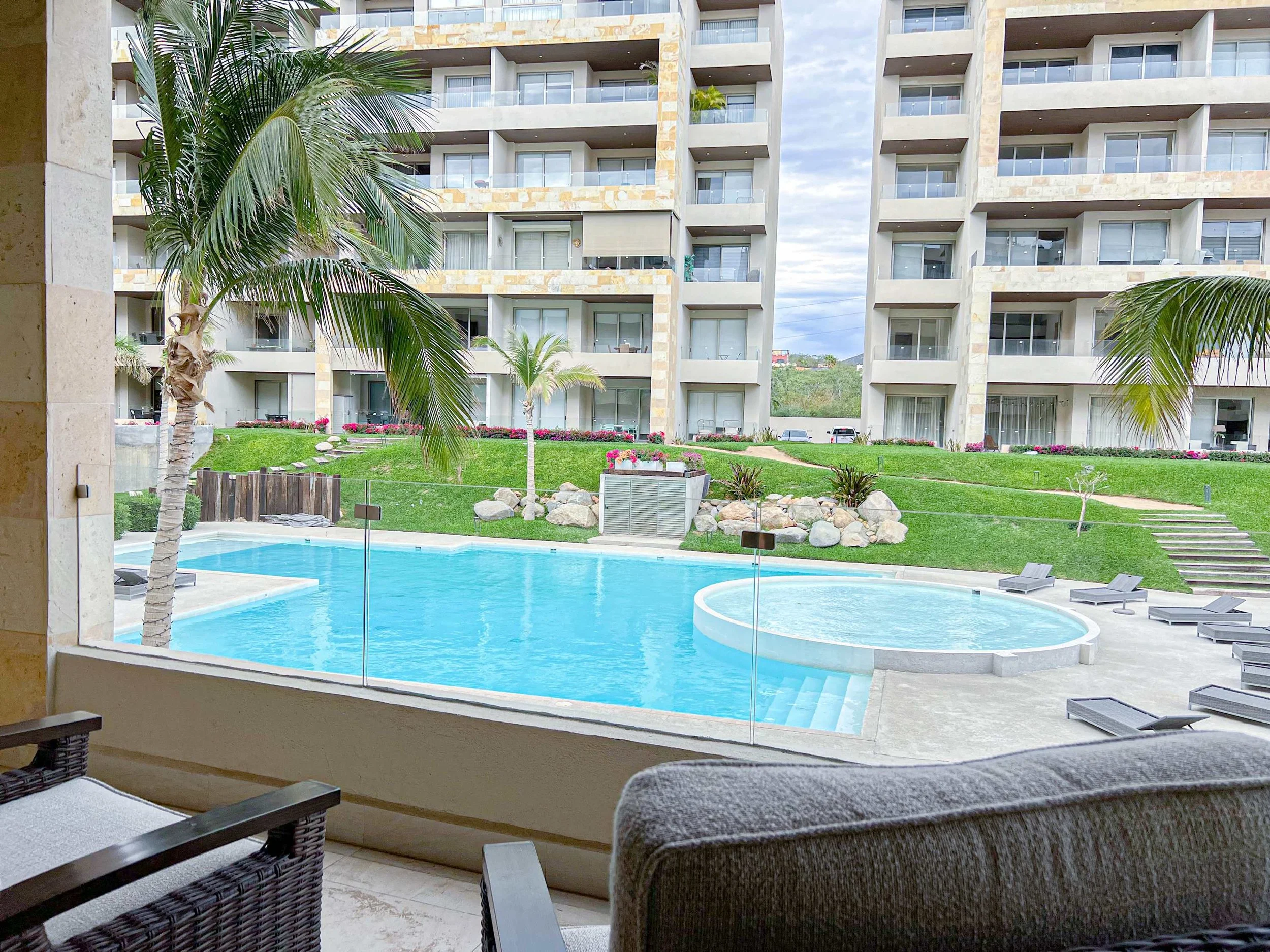 Vista vella lll 1Bed balcony.jpg