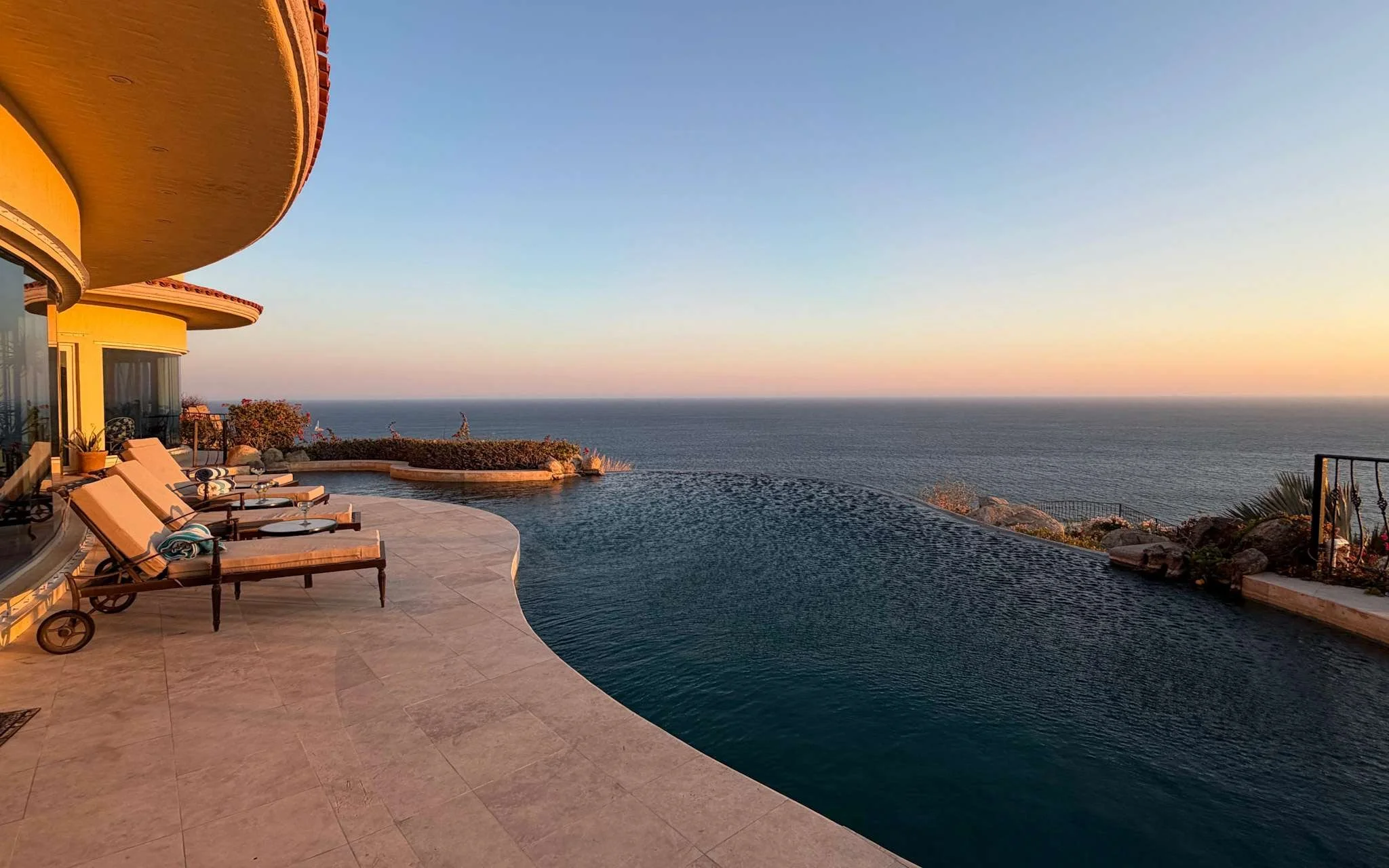 Pedregal pool 5.jpg