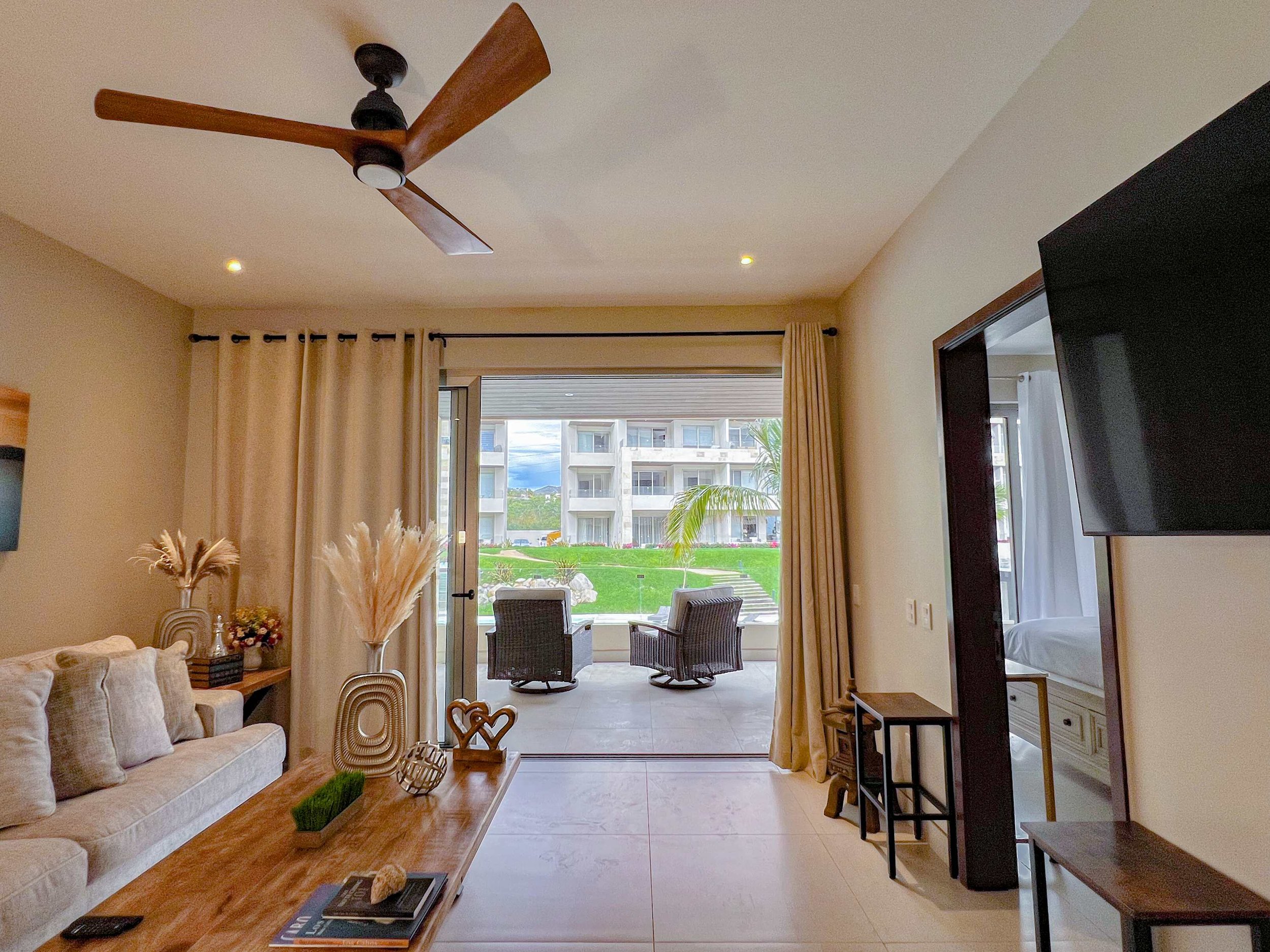 Vista vella lll 1Bed living room 3.jpg