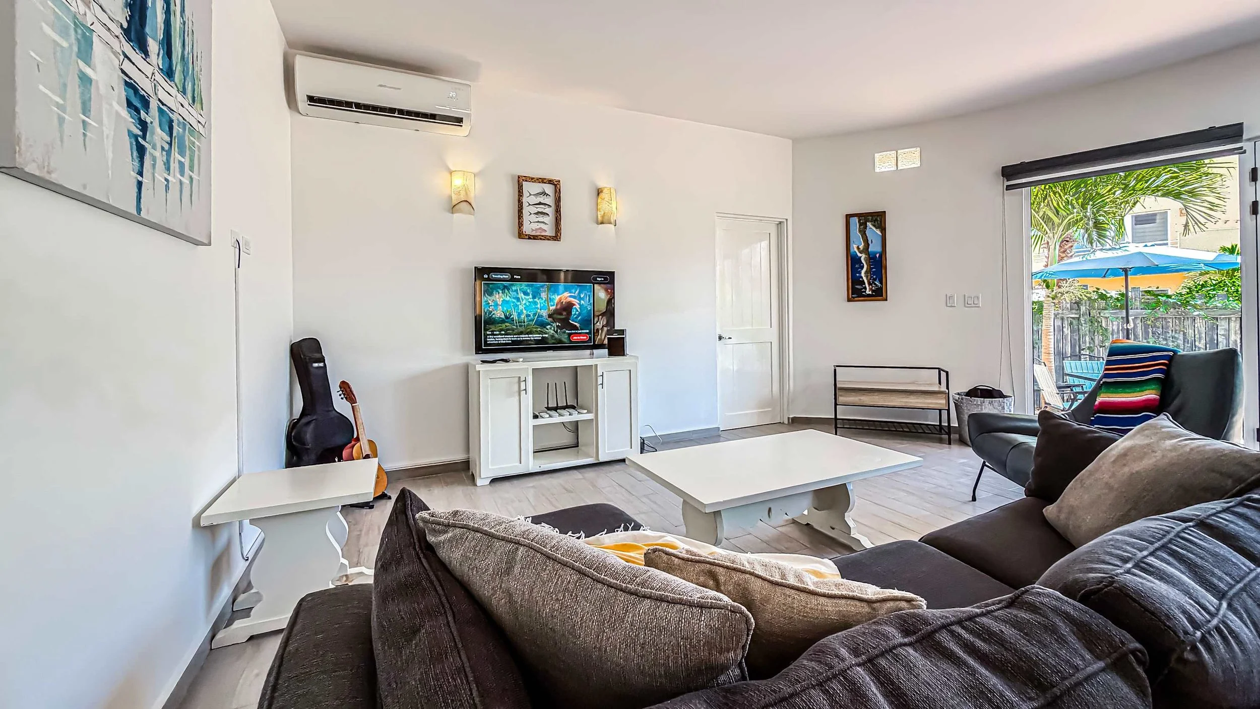 Cerritos  living room 3.jpg