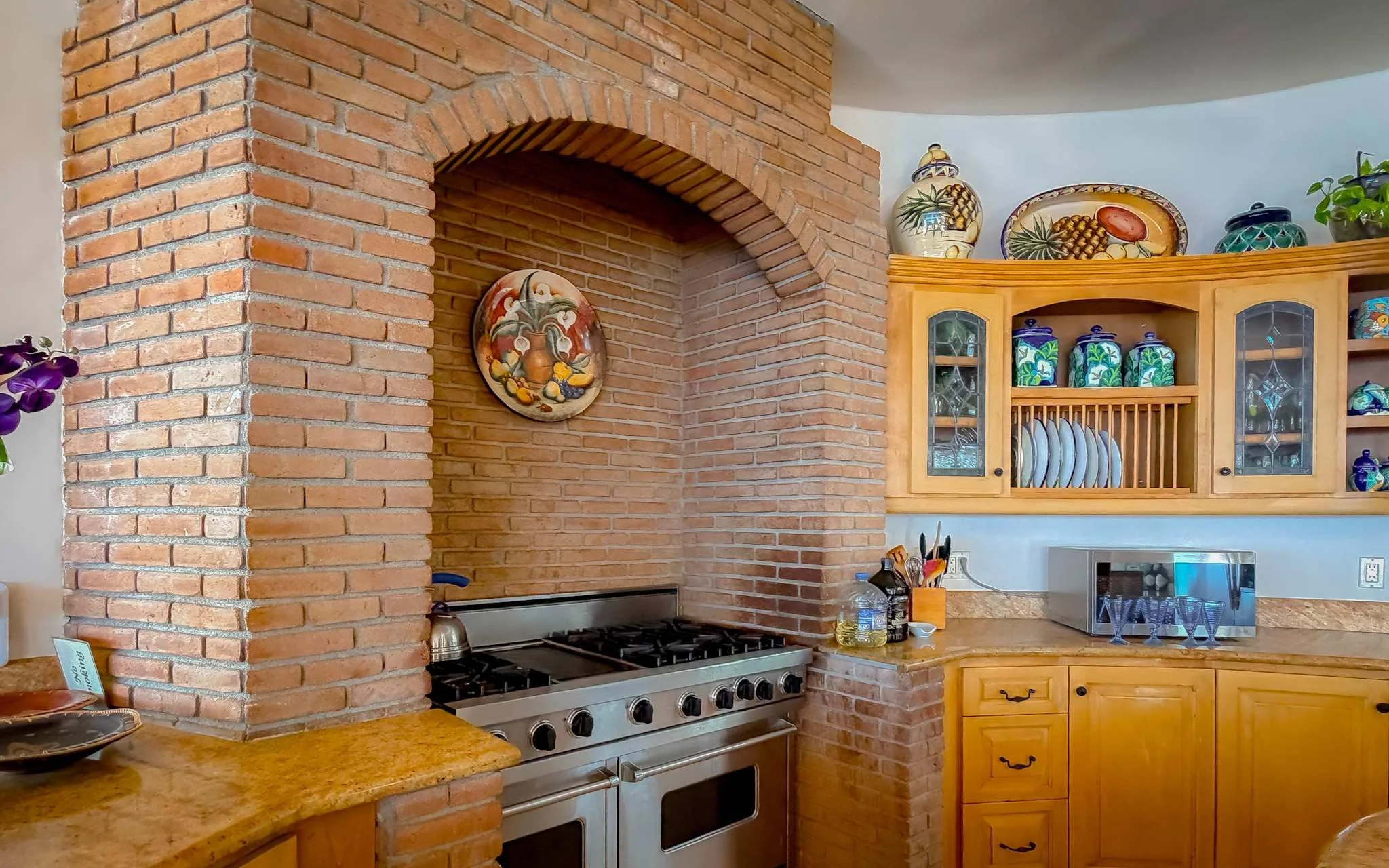 Pedregal kitchen 2.jpg