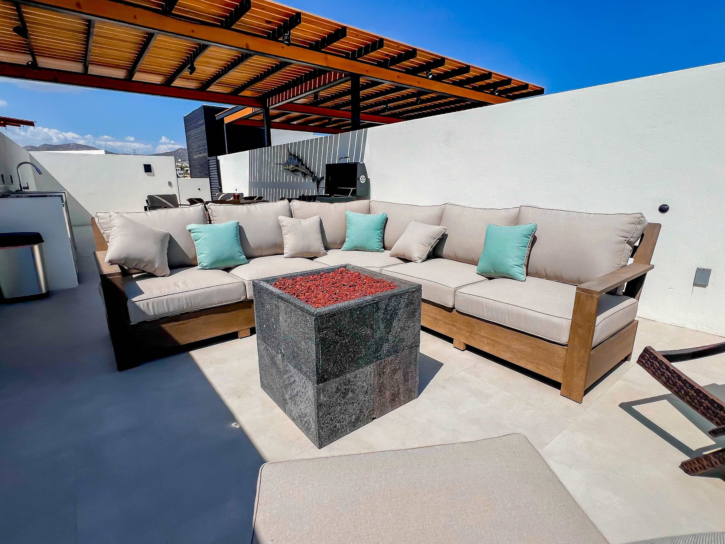 Vista real 302 terrace 2.jpg