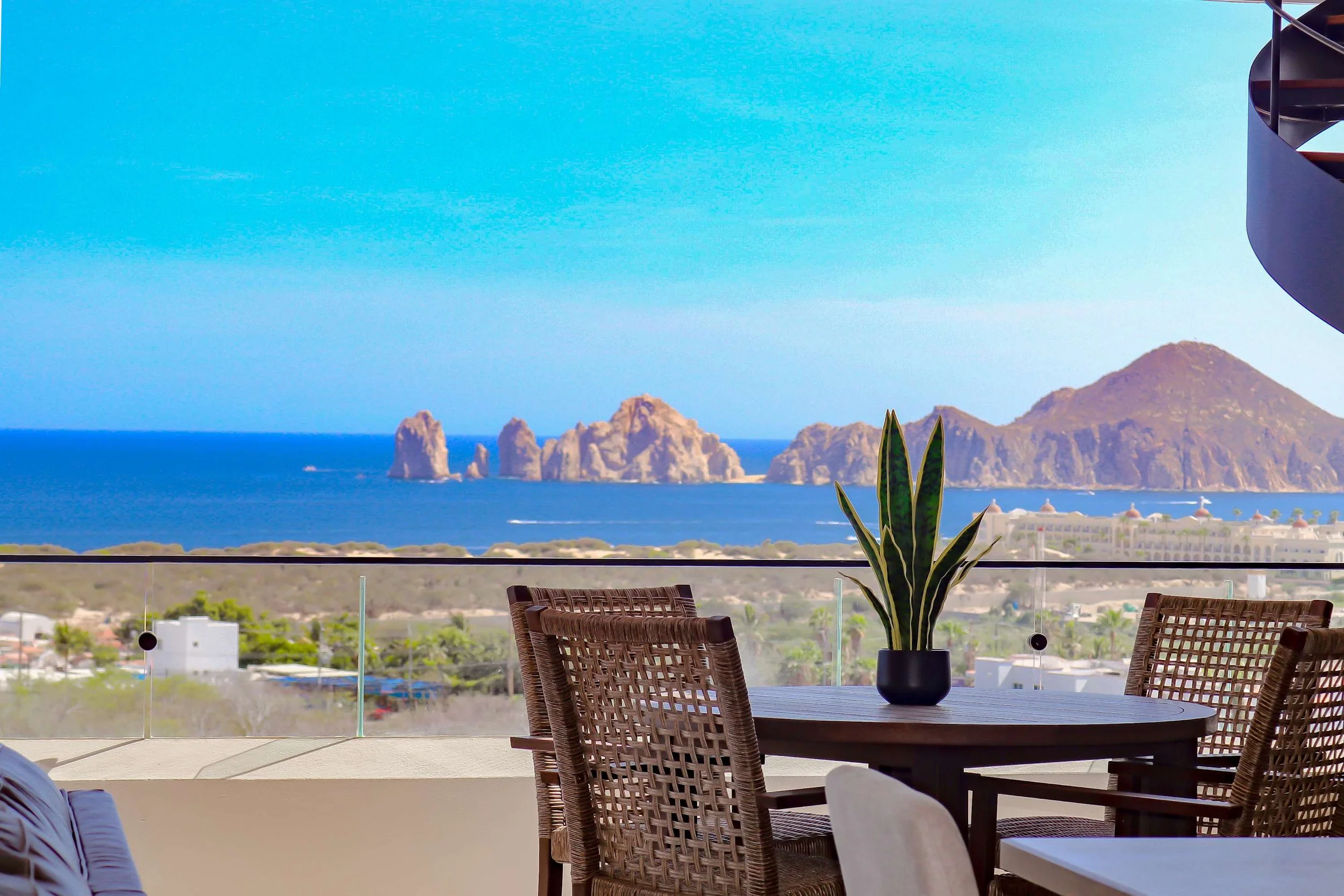 Vista real 302 balcony 4.jpg
