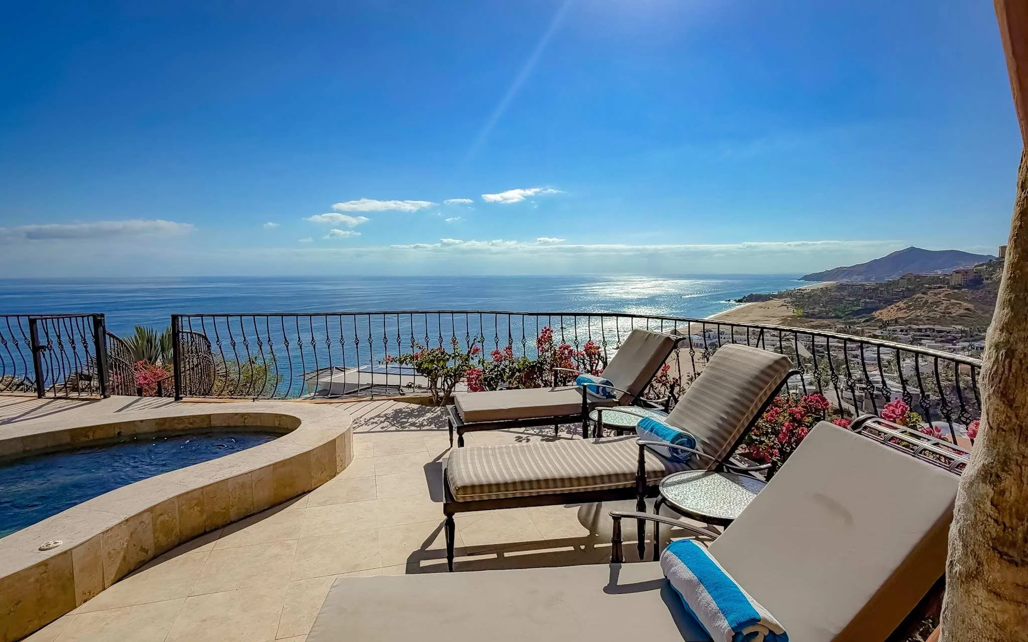Pedregal pool 3.jpg
