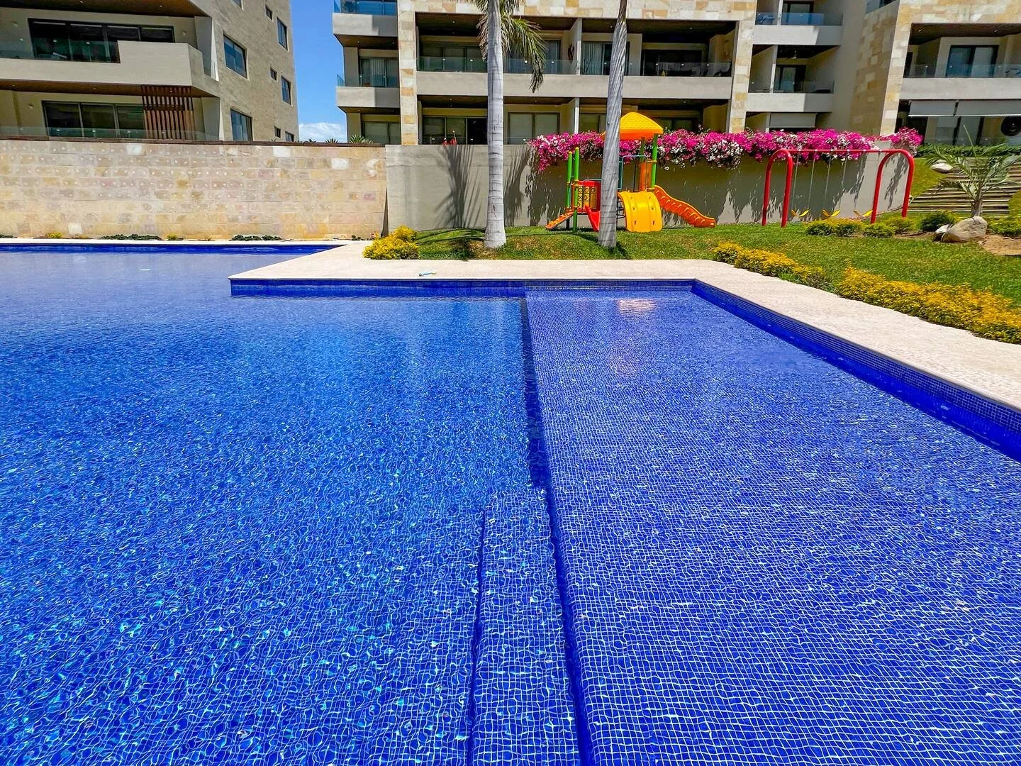 Vista vella lll 3Bed pool 4.jpg