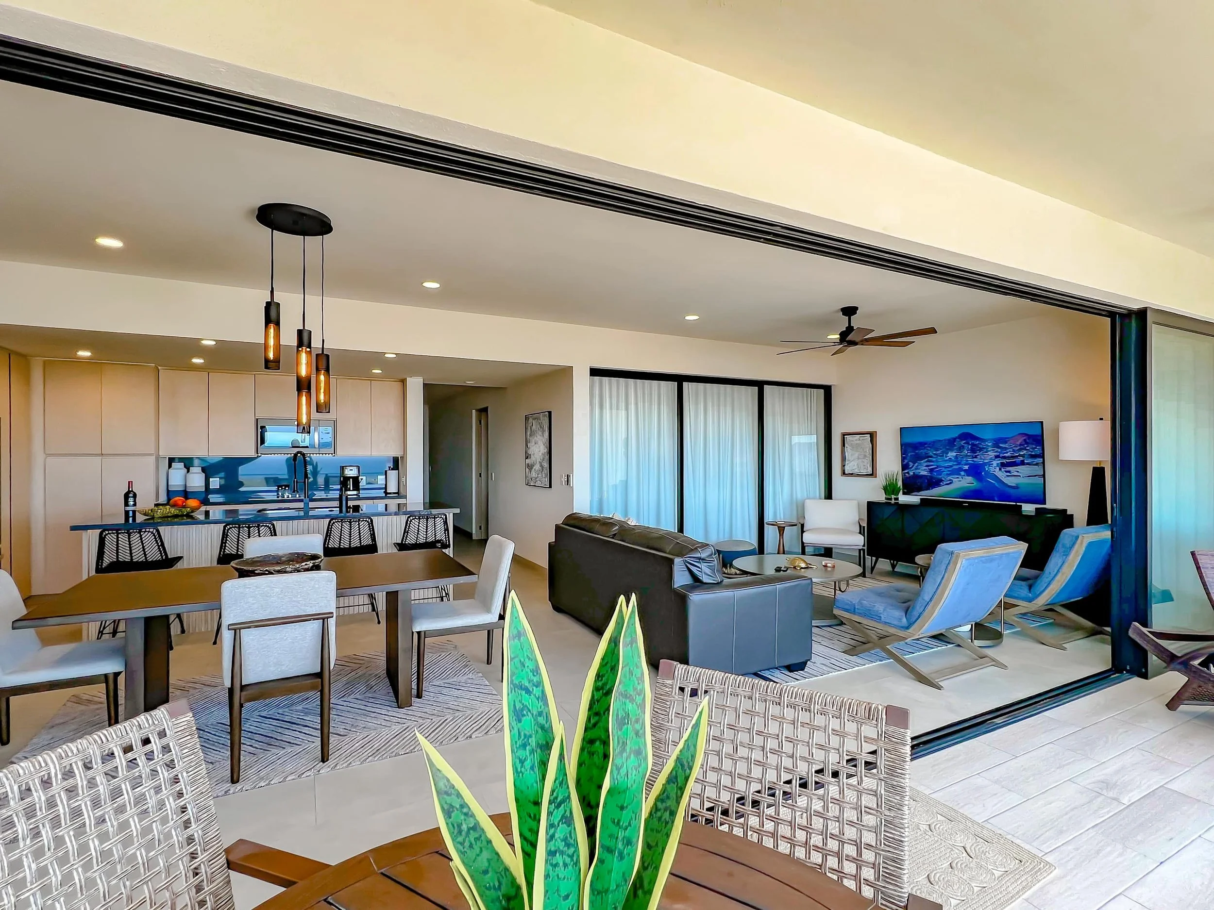 Vista real 302 balcony 3.jpg