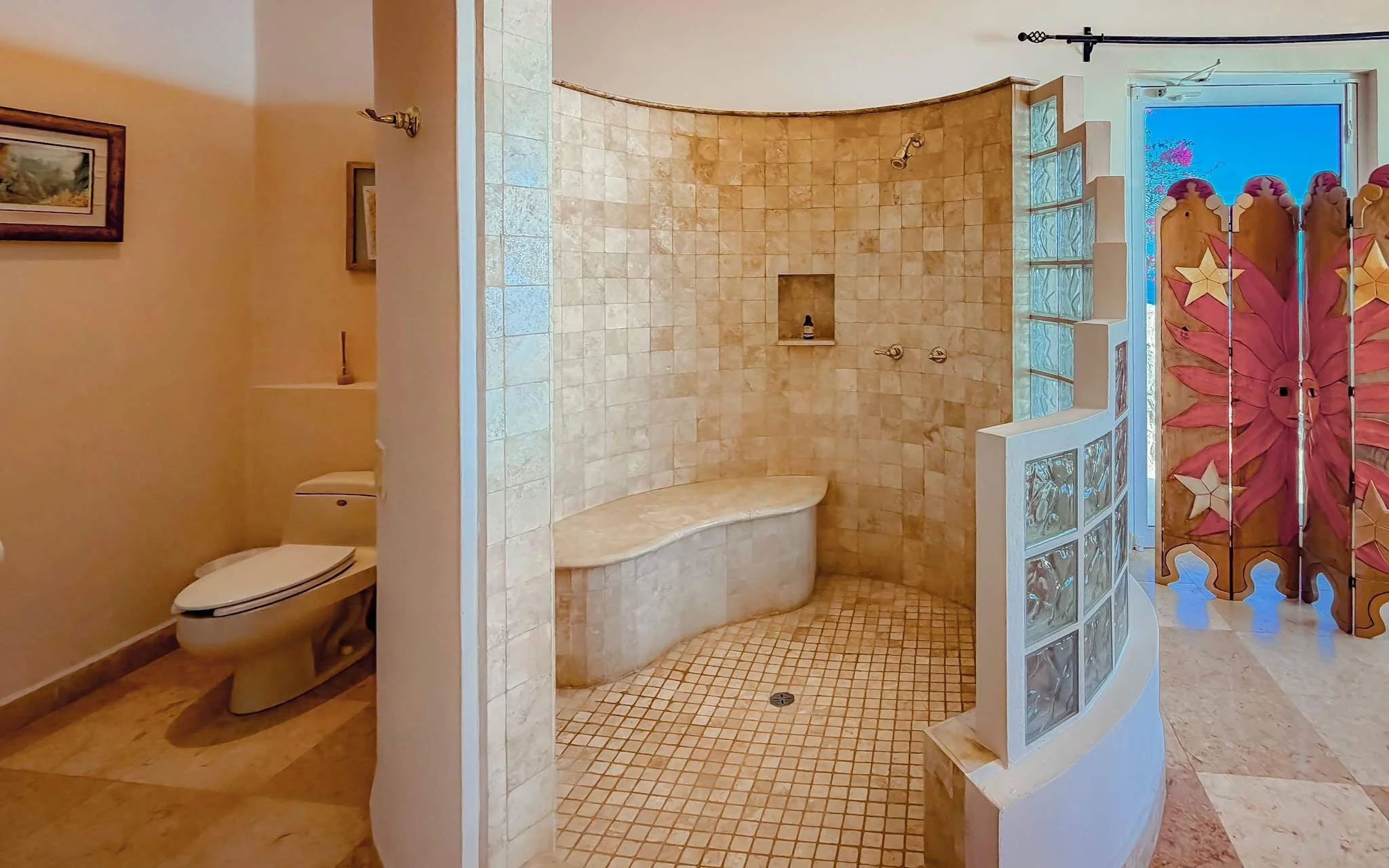 Pedregal bathroom 2.jpg