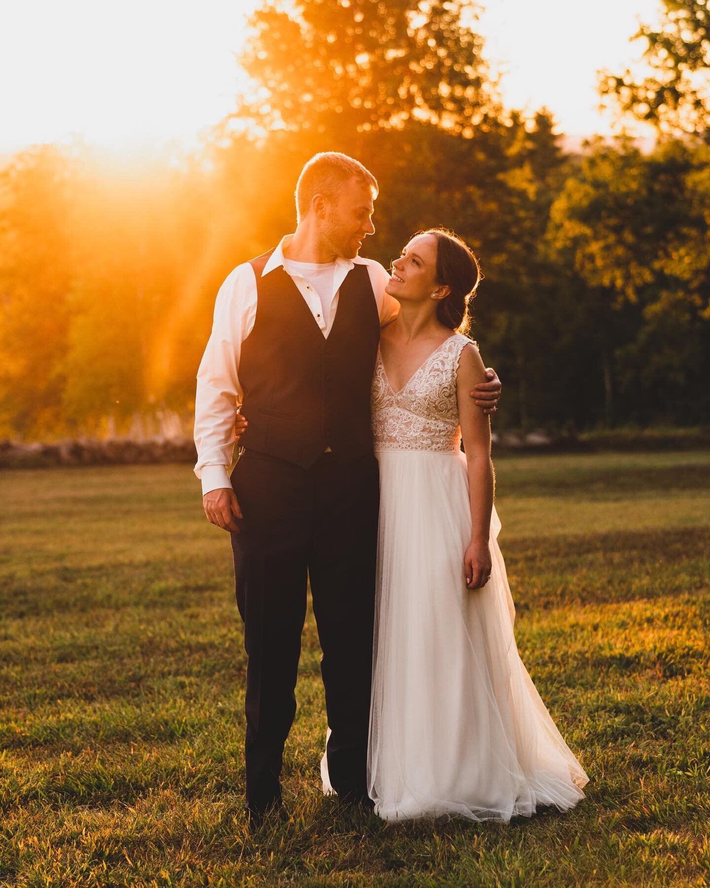 Jacqui &amp; David&rsquo;s wedding was ABSOLUTELY MAGICAL! I seriously had such a hard time picking which photos to post because there were too many good ones (which is why it took me so long to share them with you all&hellip; whoops! 🙈) Between the