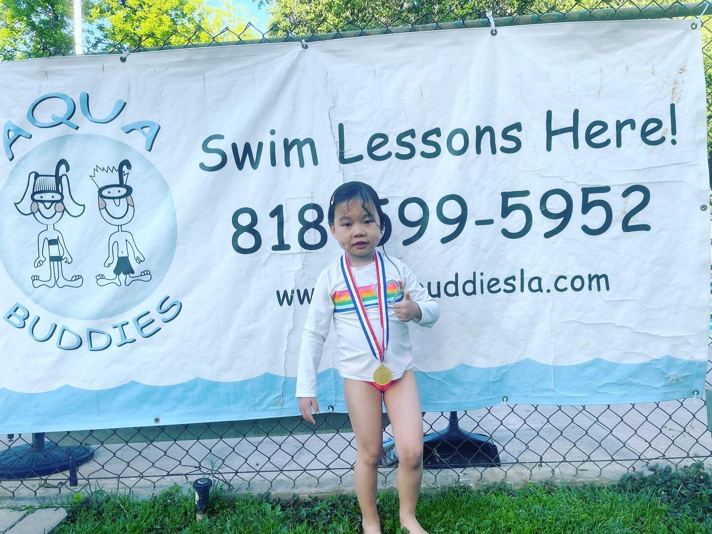 Aqua Buddies recognizes our swimmers when they meet their goals.  This little cutie swimmer earned the first medal of the 2022 season!! 🏅 Way to go Charlotte! 💙  #aquabuddiesla #swimmer #watersafe #keepswimming #gogogo #swimlessons