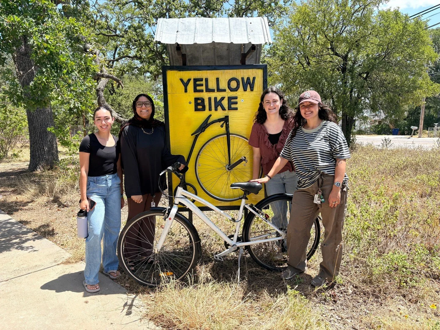 Rhonda has wheels now. 🚲 Some of our staff partnered with @austinyellowbike to get her a bicycle. Yellow Bike is a community shop that refurbishes donated bicycles and educates the community on how to keep them running. For clients like Rhonda, a bi