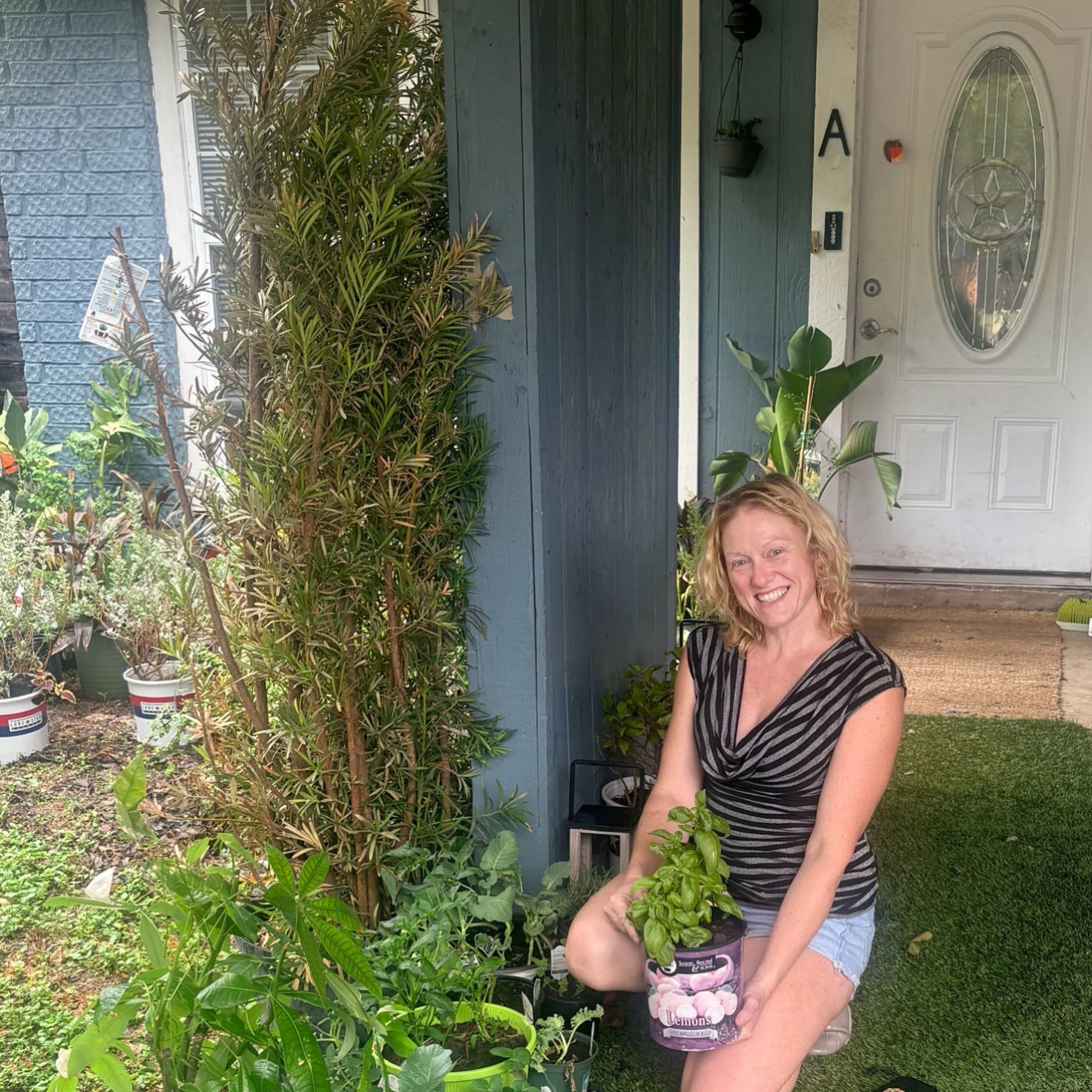 Catherine and her daughter are finally HOME. Finding a place that was quiet enough, had space for mom/kid/pup and ample opportunity to grow her plants wasn&rsquo;t easy, but with the help of her Sunrise case manager, she did it! Sunrise trains our st