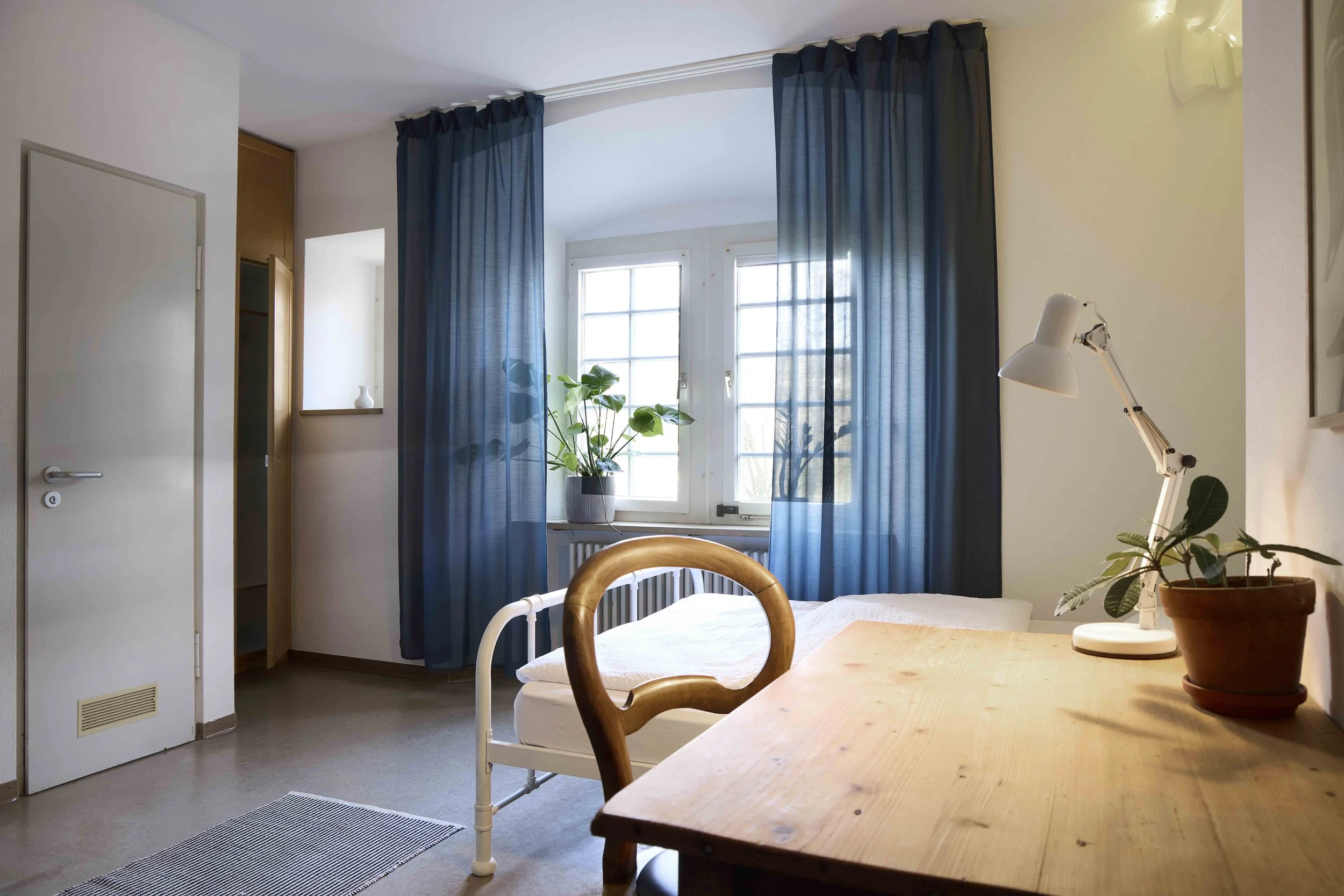 Schloss Blumenfeld Zimmer_Lukas Rübenacker_28.jpg