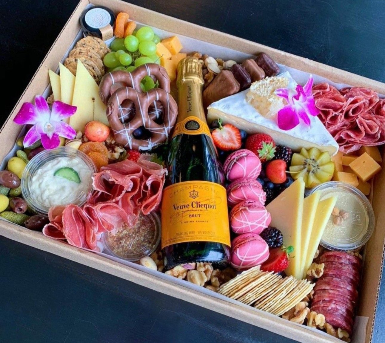 Valentine’s Day Boxes To-Go 💌