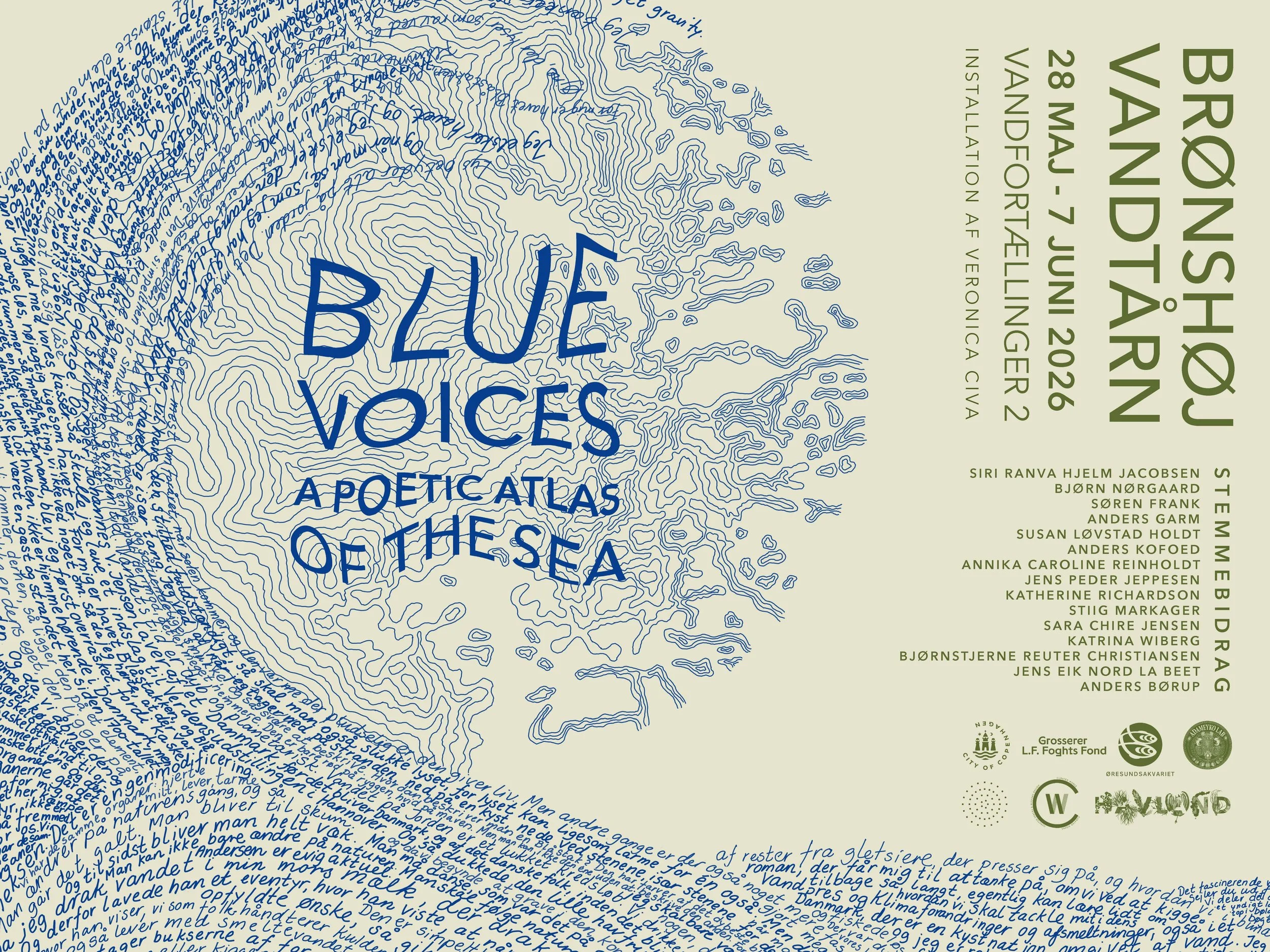 BLUE VOICES – A Poetic Atlas of the Sea er en stedspecifik installation af stemmer, lyd og audiovisuelle landskaber, der undersøger menneskets relation til havet gennem erfaring, sansning og forestillingsevne.
Med havet som omdrejningspunkt væver ins