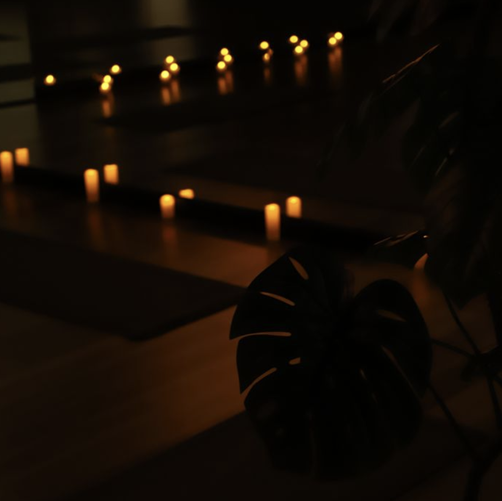 Candlelight Mellow Flow with Stefanie Finocchio-Durham 