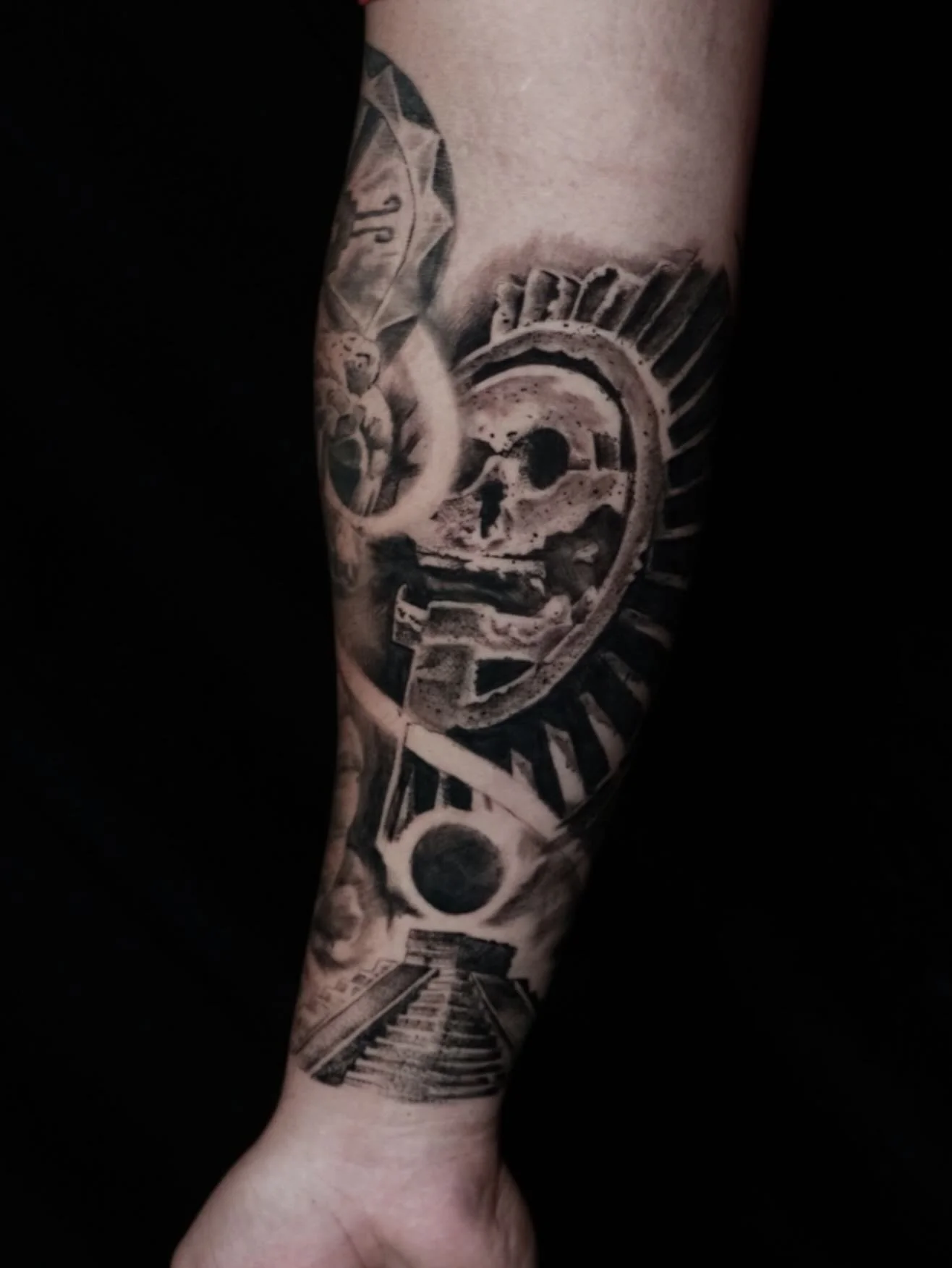 Healed booking now (720)393-0160
.
@realgonedenver 
.
.
#denvertatooartist #tattoos #mayantattoo #aztectattoo #blackandgraytattoo #tattoos #denver #gymtattoo #workoutmotivation #rinodistrict #sacramento #latattooartist #wisconsin #cali #queertattooar
