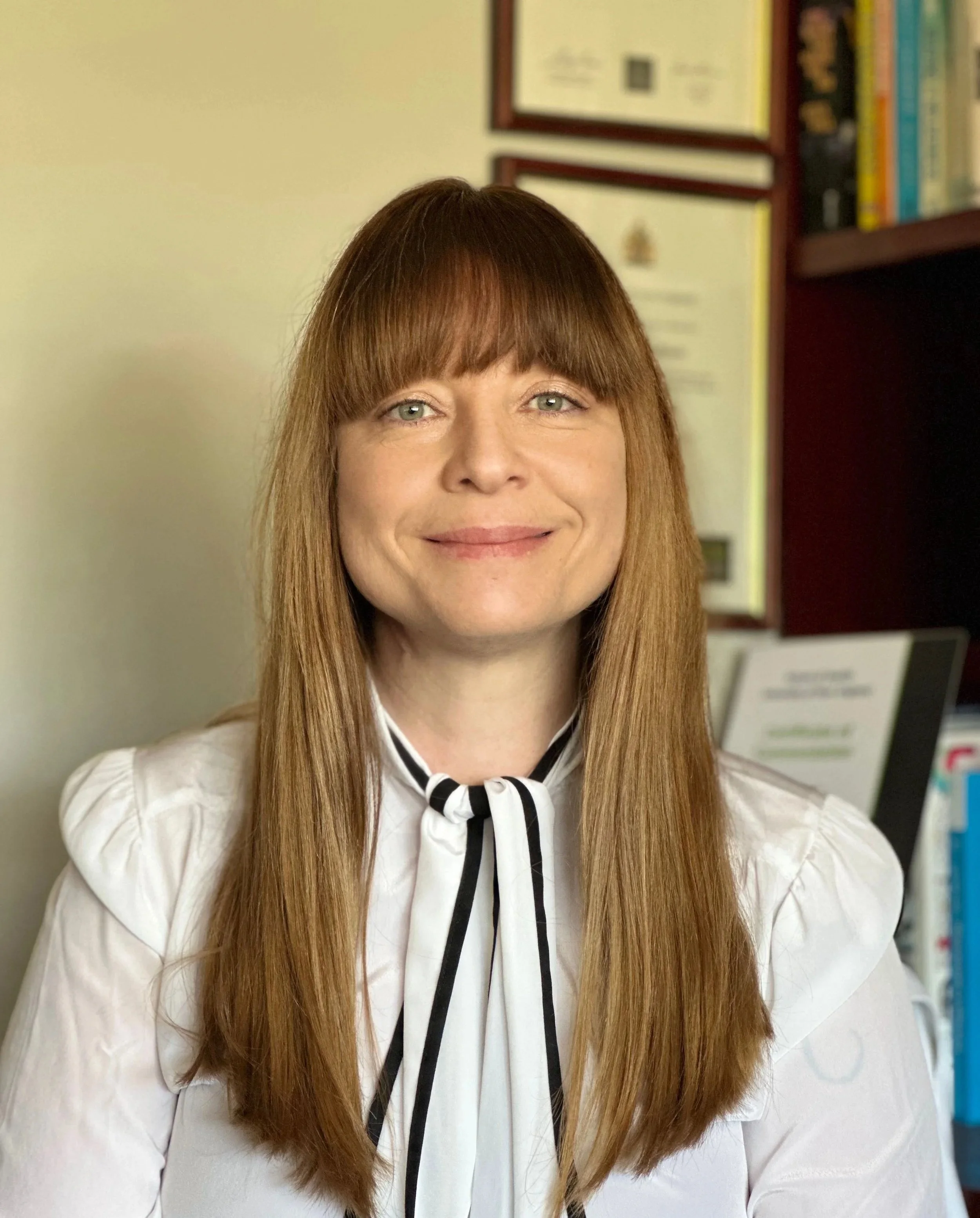 Portrait of Liv Pisani, registered counsellor and founder of Let's Natter in Brisbane.