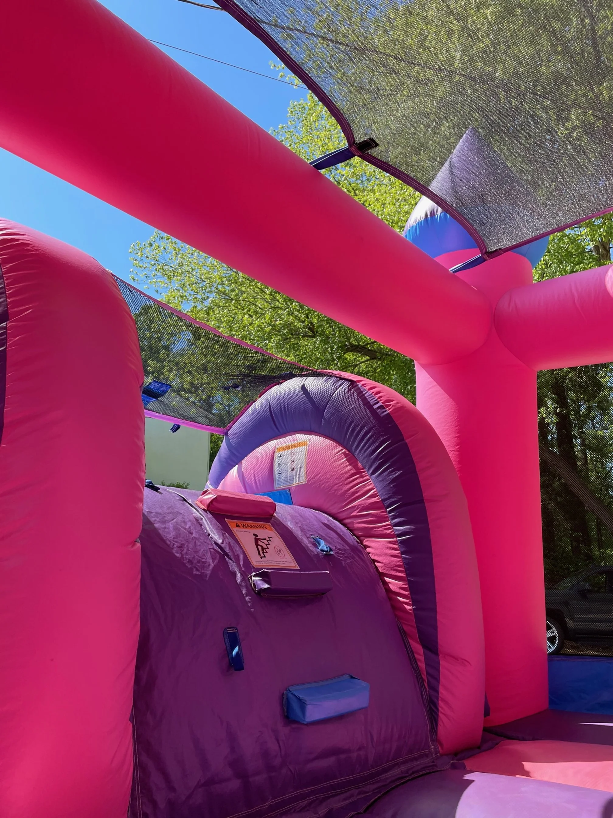 Climbing area and tunnel