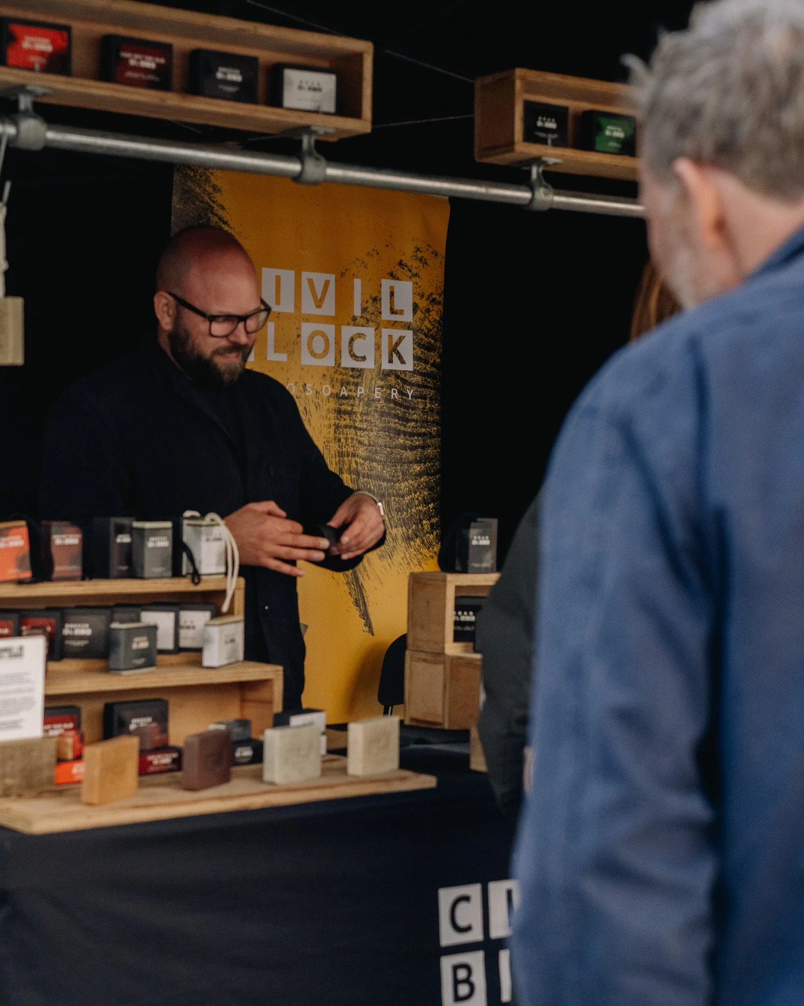 Slow browsing, yes please!
Whilst we strongly support impulse purchases, we believe that getting to know the people that made, created and designed a product you're interested in is so cool. In a world where Amazon exists isn't it so so cool that yo