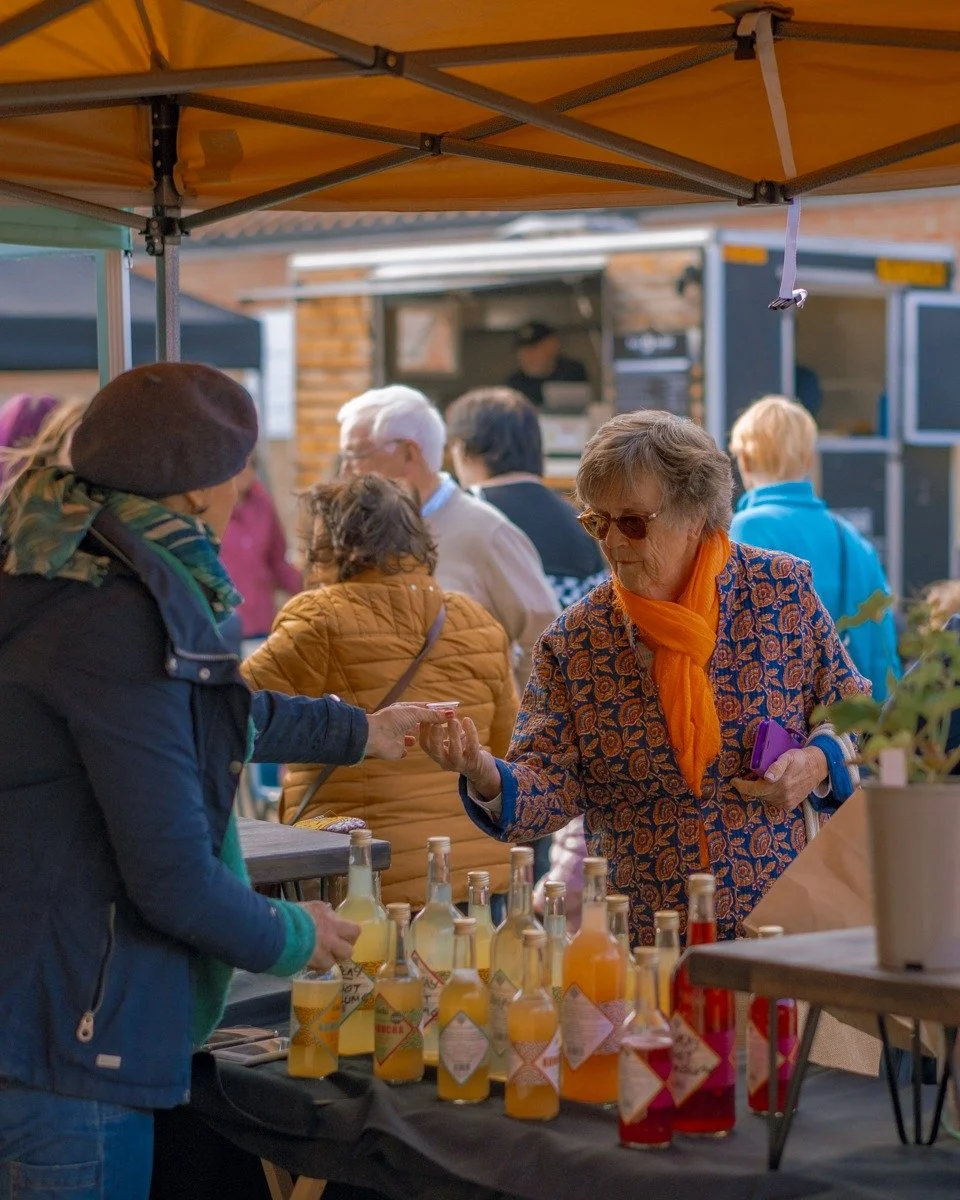 A week and a bit 'til market...
… and we’re already thinking about โก๏ธ 
Our amazing Bakers Yard artisan food and drink makers ๐
๐๏ธ Sunday 2 November
๐
ฟ๏ธ Link in bio for parking
๐ถ 4-legged customers extremely welcome
๐ฌ Holt is full o