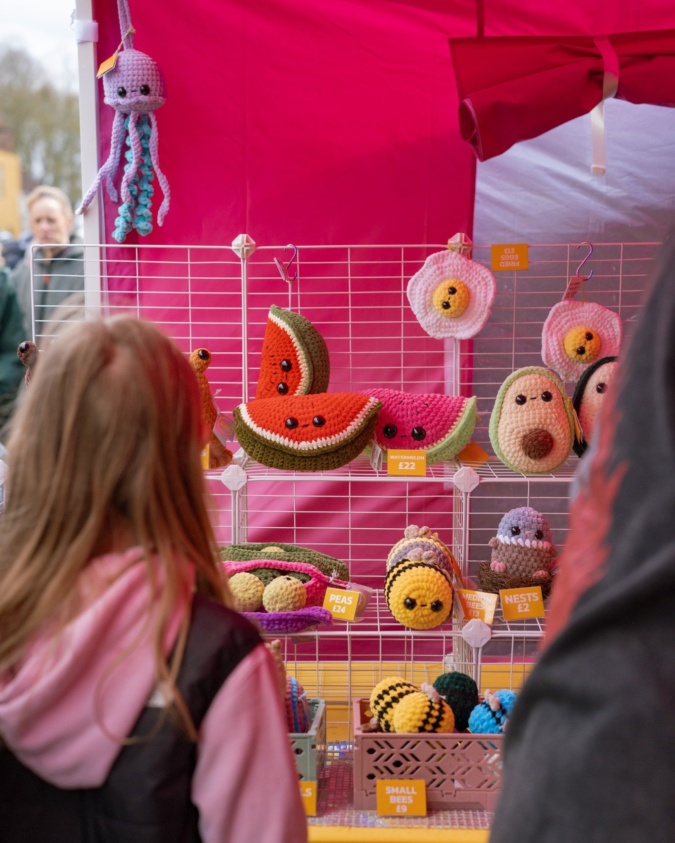 ALL THE COLOURS OF THE RAINBOW
... and some say new undiscovered colours too.

One thing Holt Sunday Market never struggles with is bringing a bit of colour to the streets.

Between the flower, textiles, artwork, clothing, ceramics and all manner of 