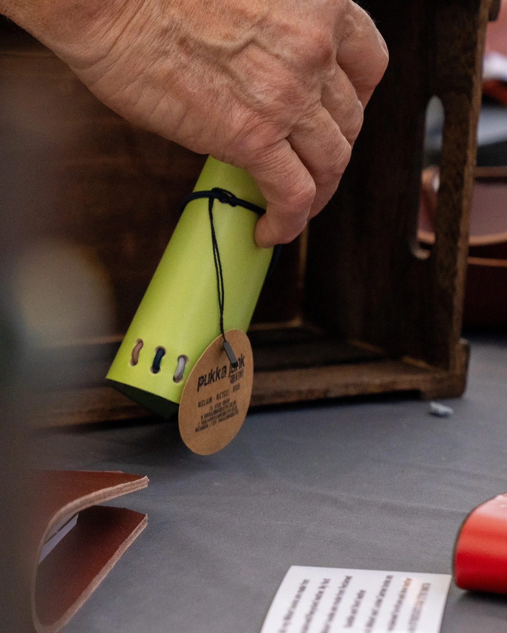 Everybody needs a bit of PukkaJunk in their life...

Amongst satchels, trays and other leather goods,  Paul makes Midori style notebooks... a leather cover held shut with elastics, taking refillable paper inserts, so you fill one up, swap it out and 