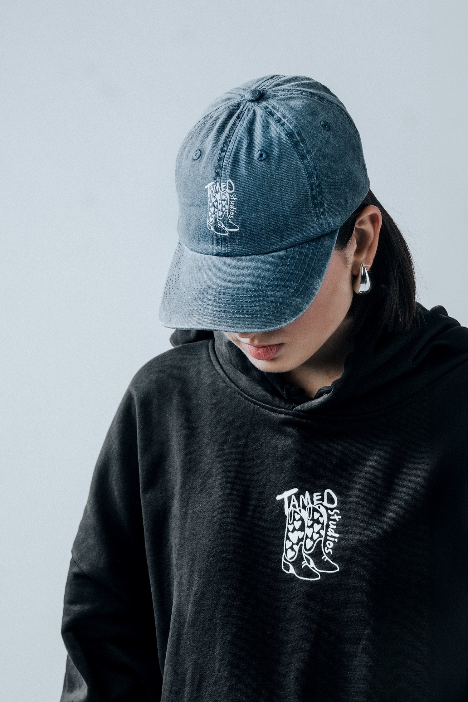 Howdie Cap 1.jpg