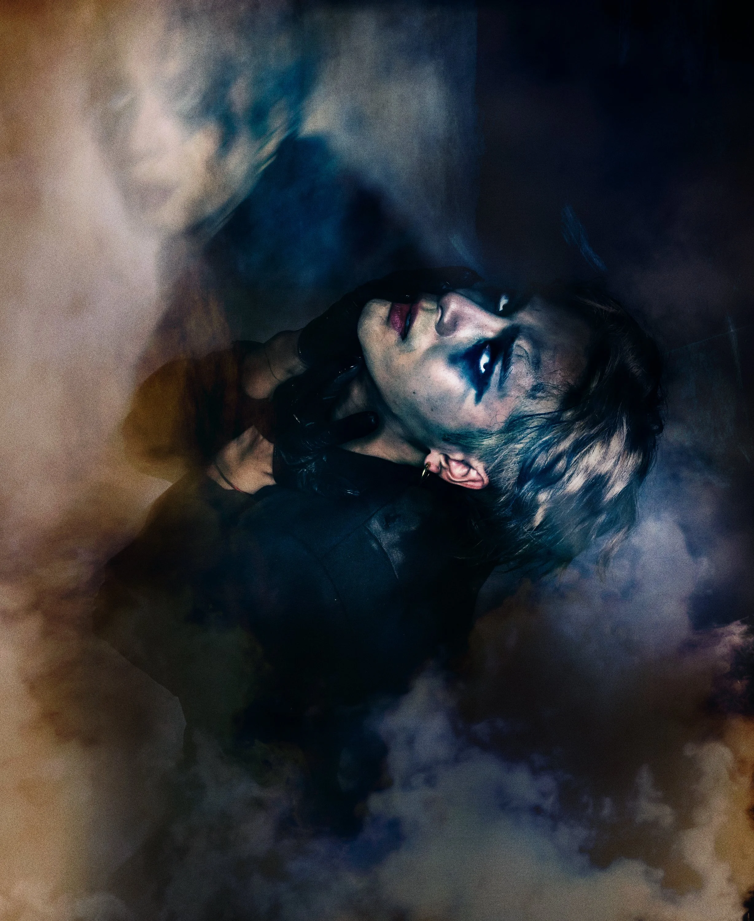 MAGIC MAN 2_RR_Manic_Heights_100_076_F2.jpg