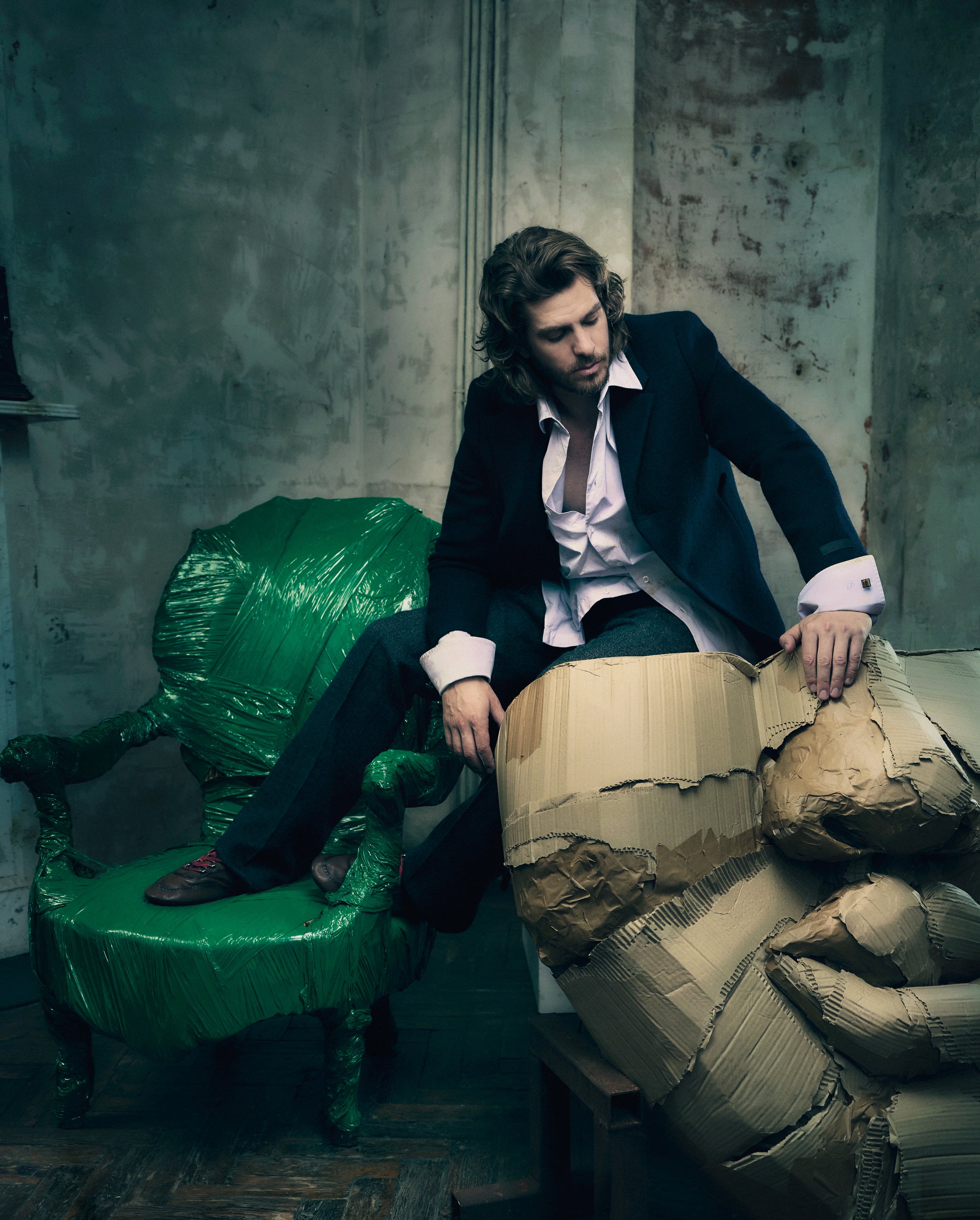 260702_Esquire_Andrew_Garfield_05_1065_V3_LRJ_sRGB.jpg