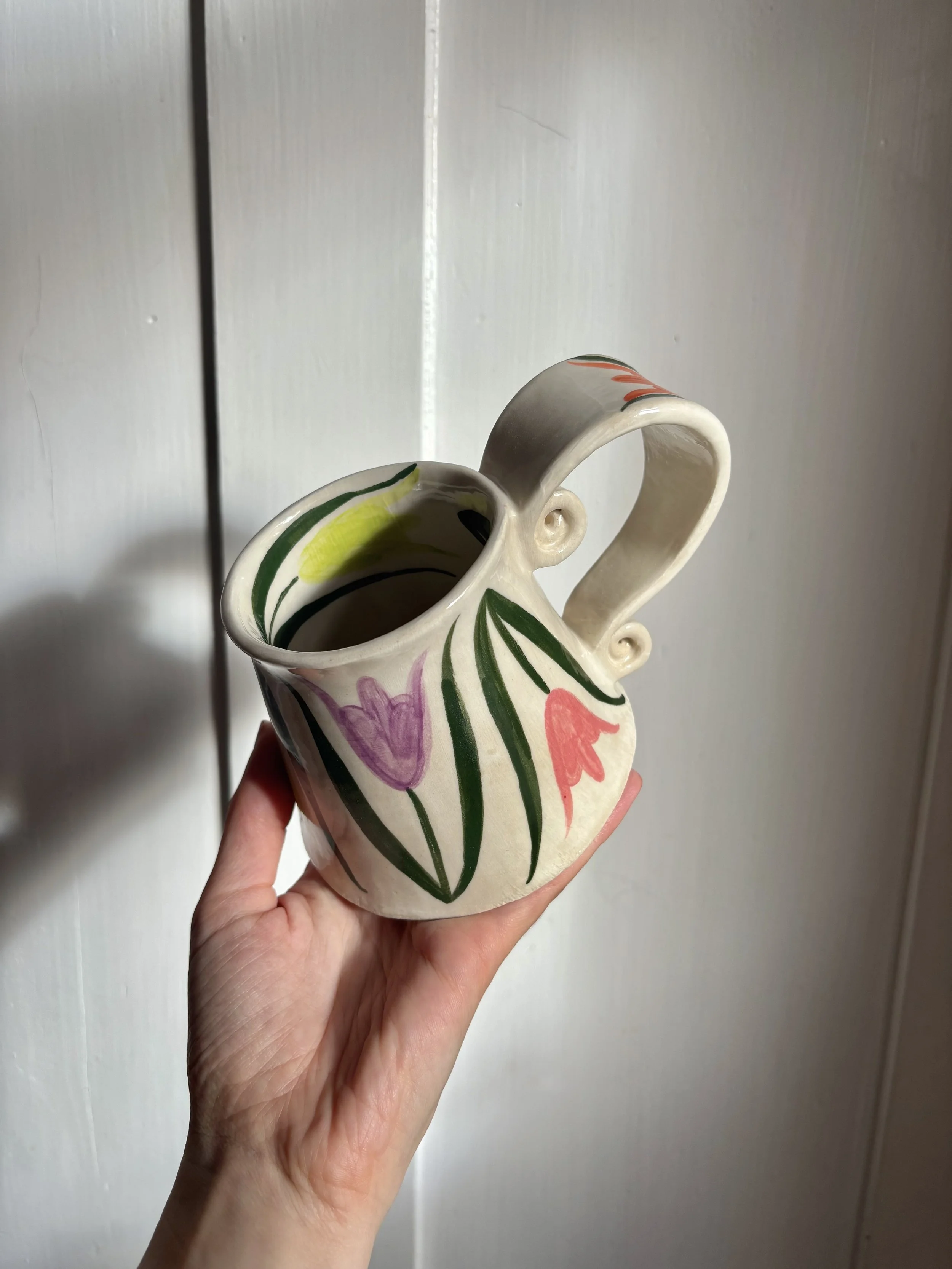Curvy Tulip Mug