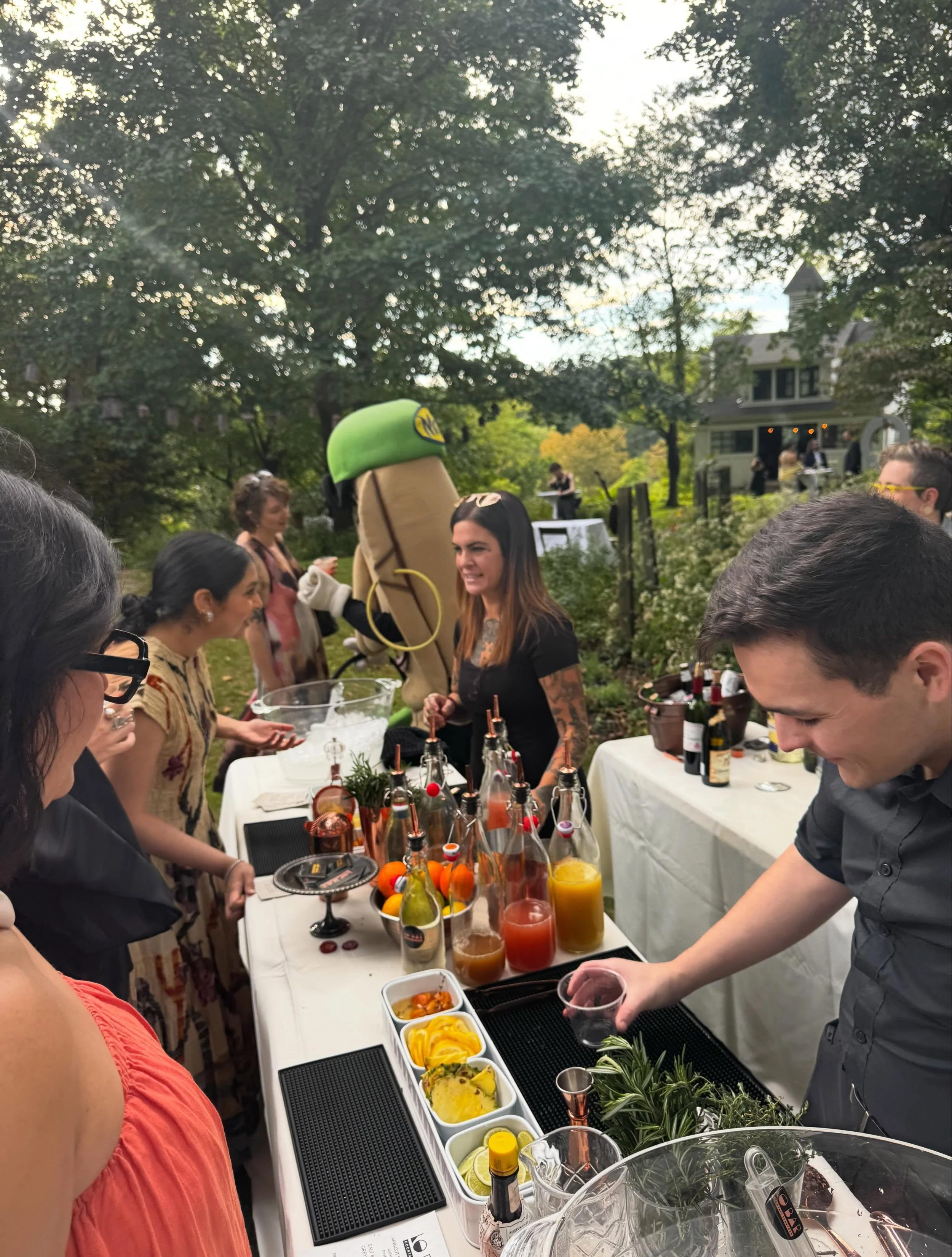 The perfect September wedding cocktail hour with our besties Jalape&ntilde;o Hannah, SauerkrautSaul, &amp; @blackradishpgh 💕🥂🖤