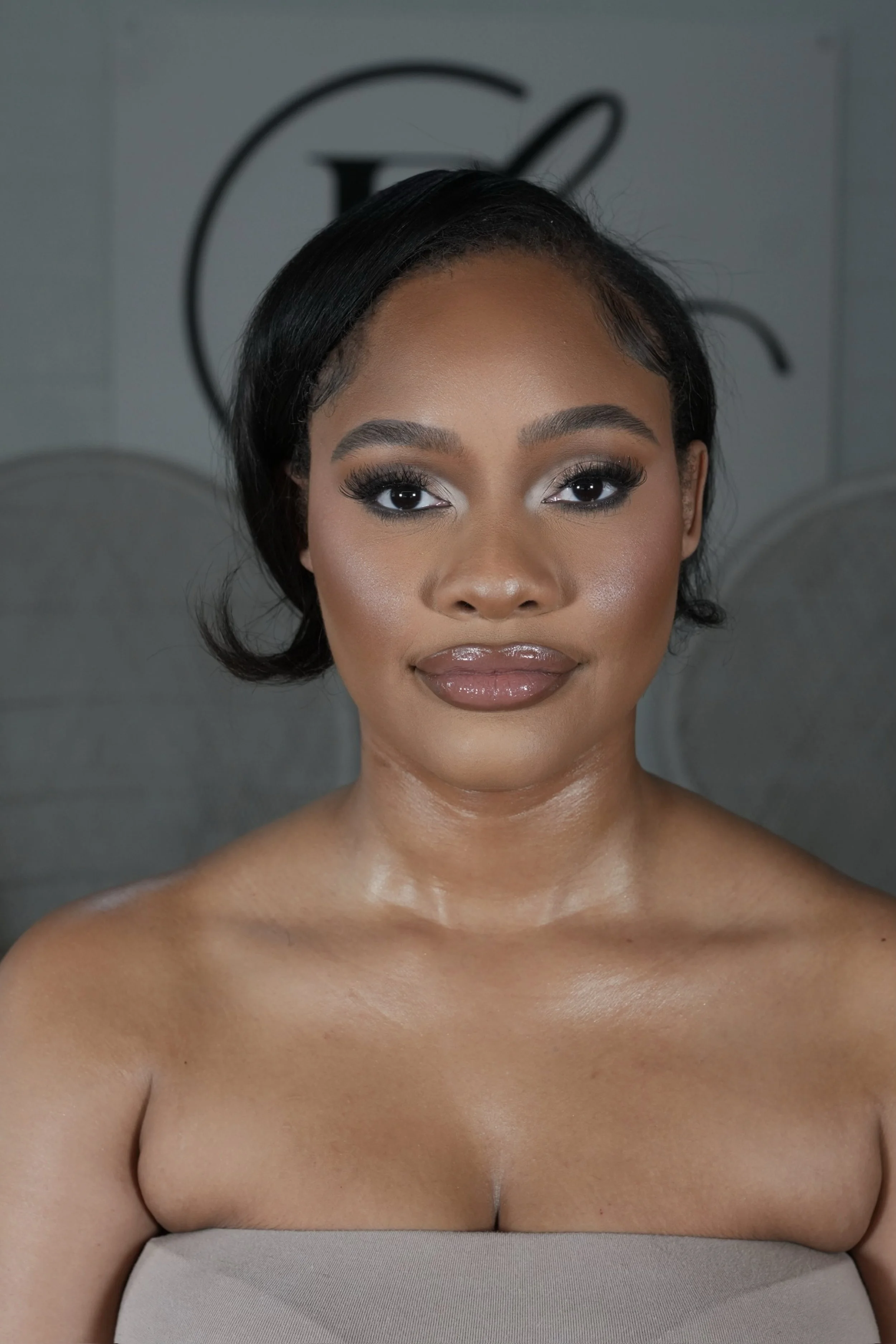 DewybyDej Makeup Artistry