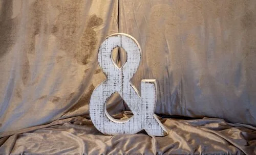 Freestanding Ampersand