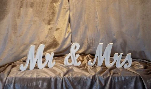 Freestanding Mr + Mrs