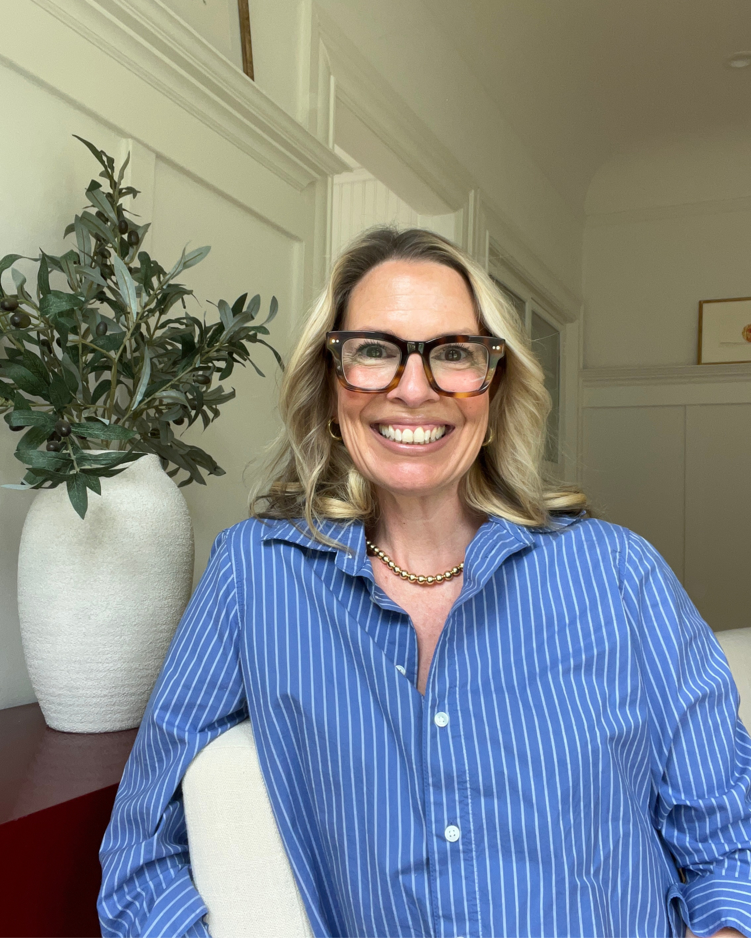 Jessica Brown author "Beyond The Shot" and "The Loving Diet"